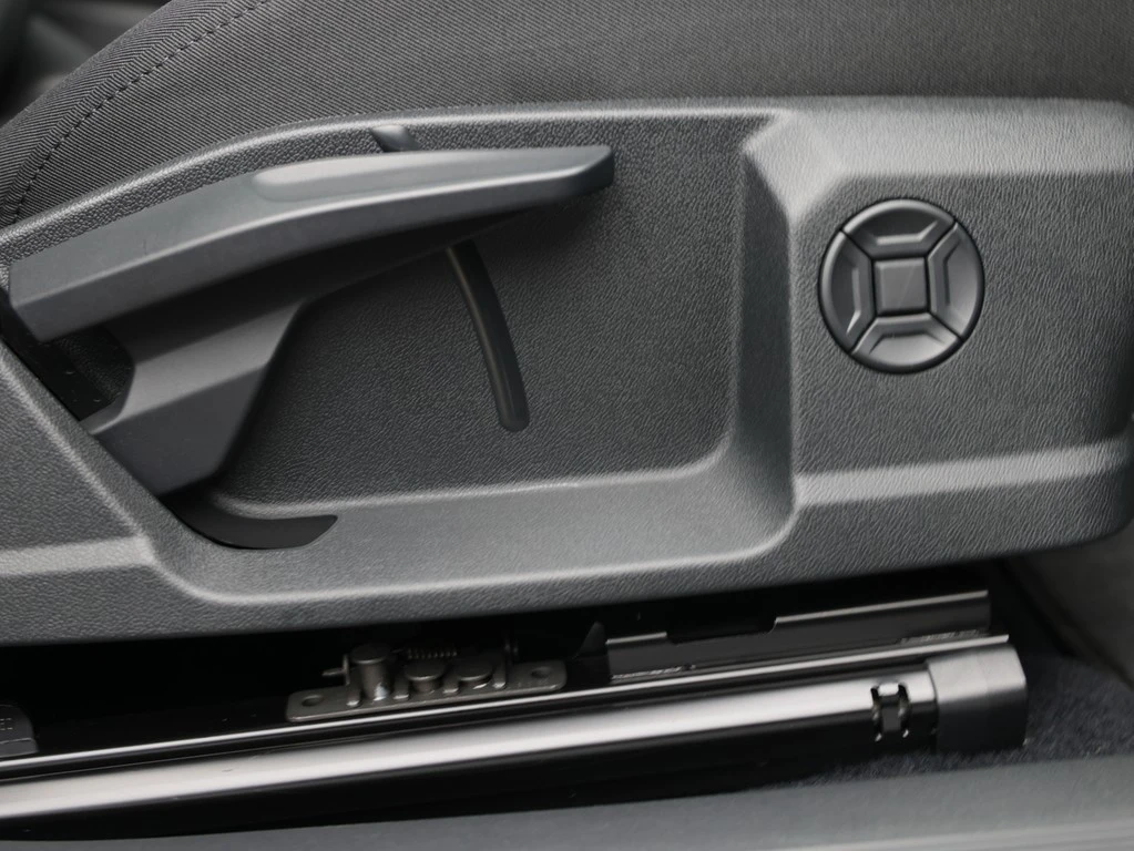 Audi-Q4 Sportback e-tron-image-9