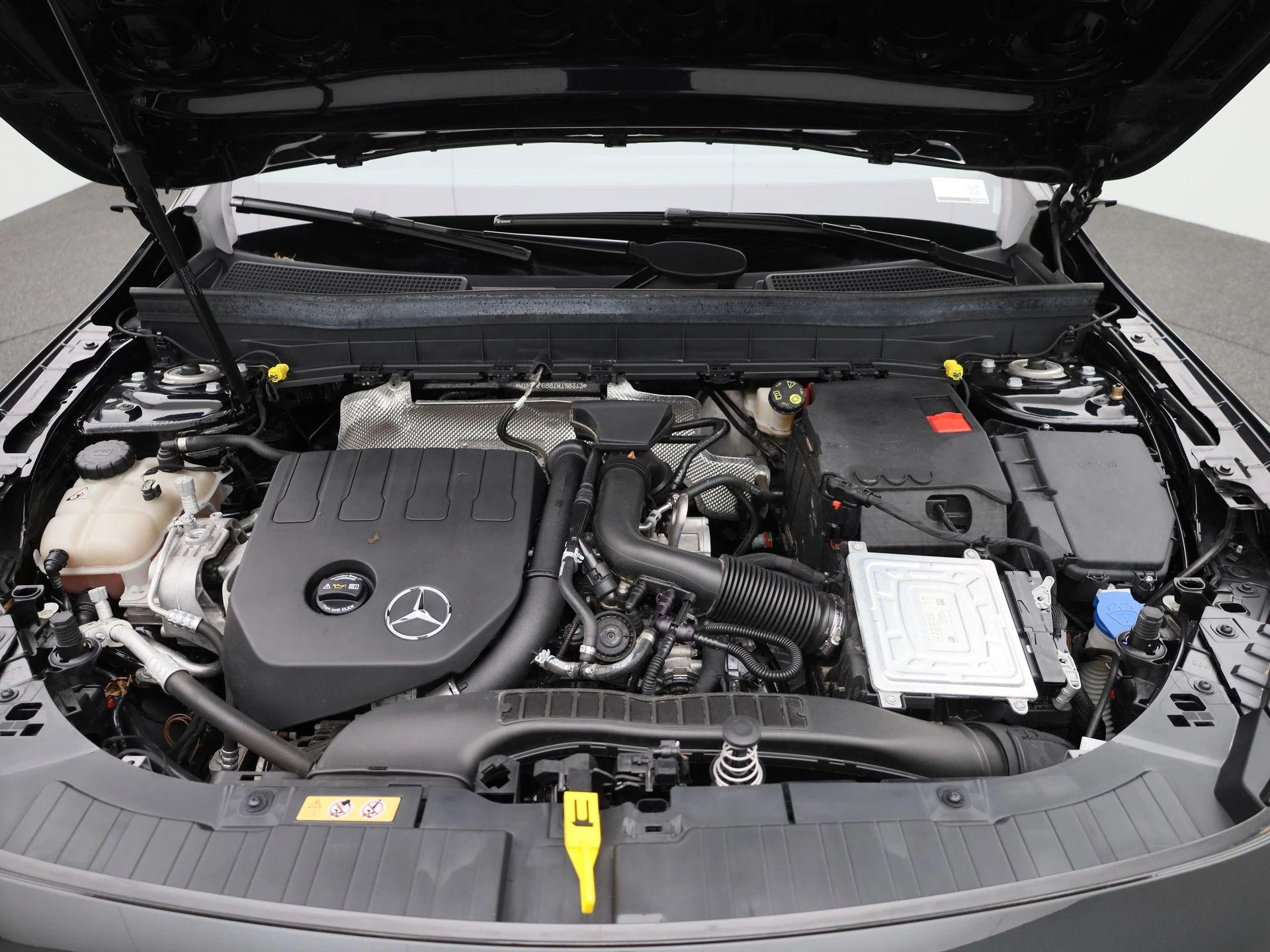 Mercedes-Benz GLB 200 4MATIC AMG Line