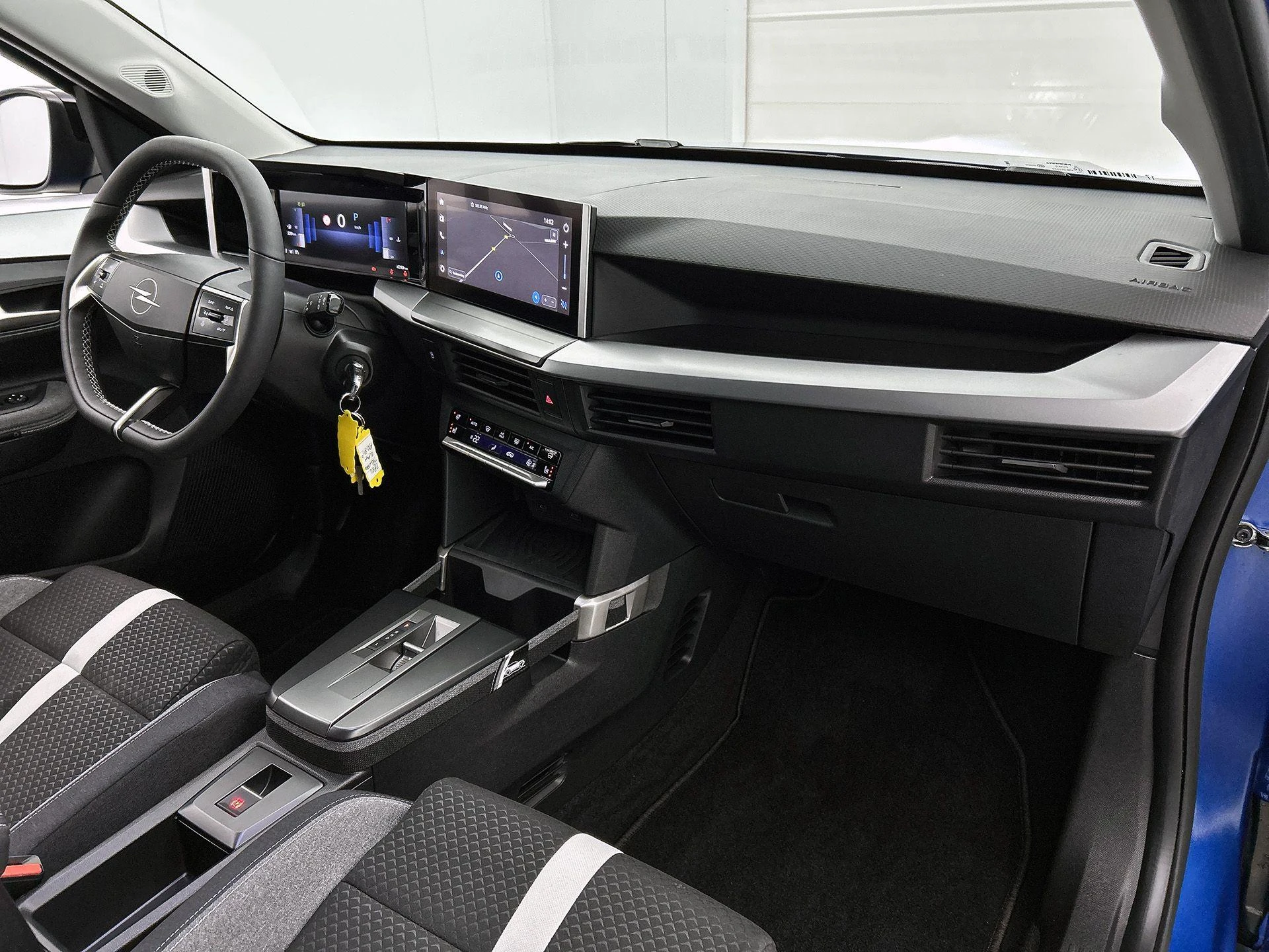 Opel-Frontera-image-19