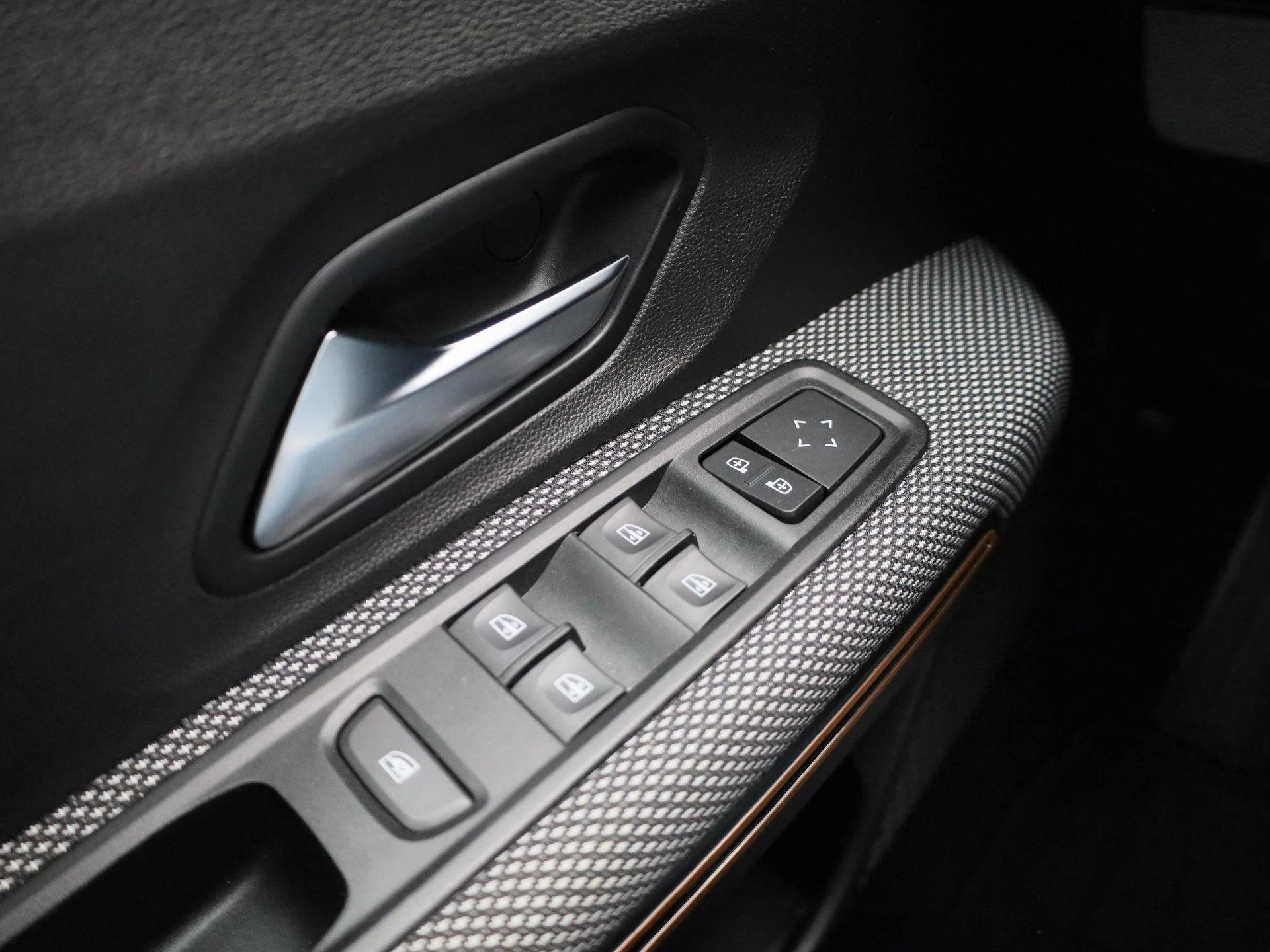 Dacia-Sandero Stepway-image-20