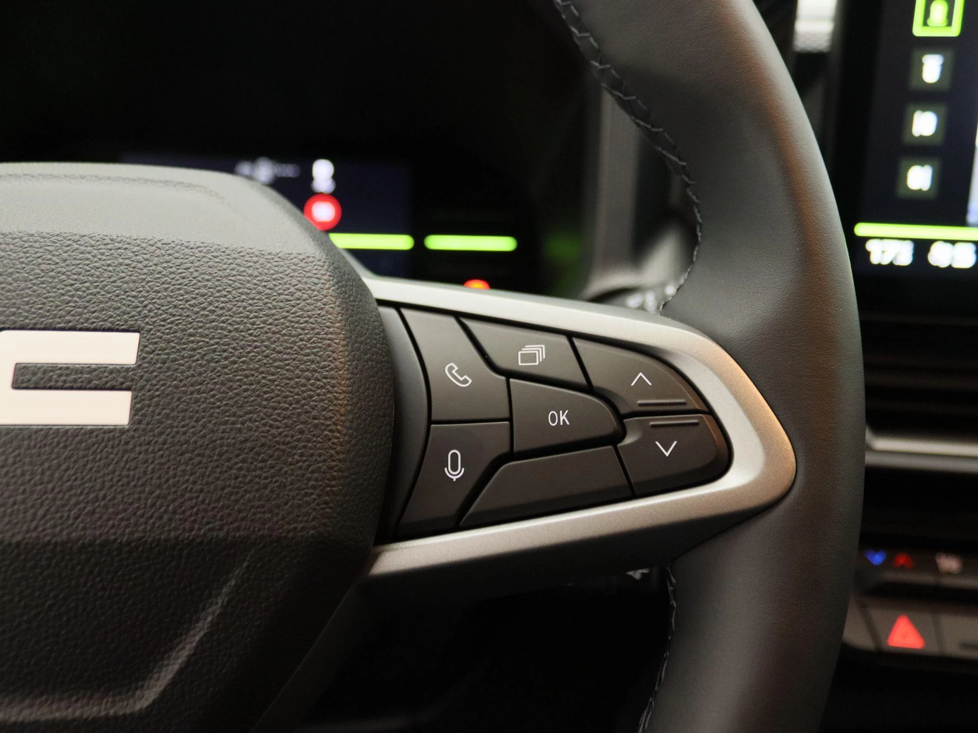 Dacia Duster 1.8 hybrid 155 journey