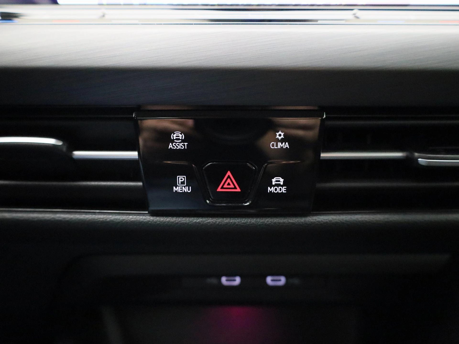 Volkswagen Golf VIII 1.4 eHybrid Life DSG