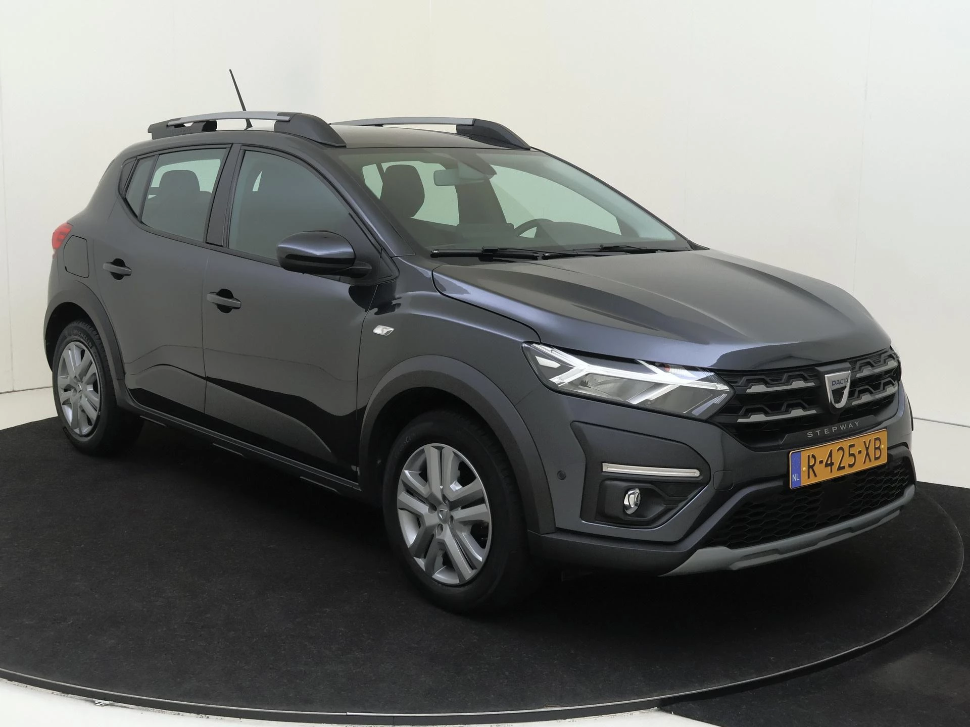 Dacia-Sandero-image-1