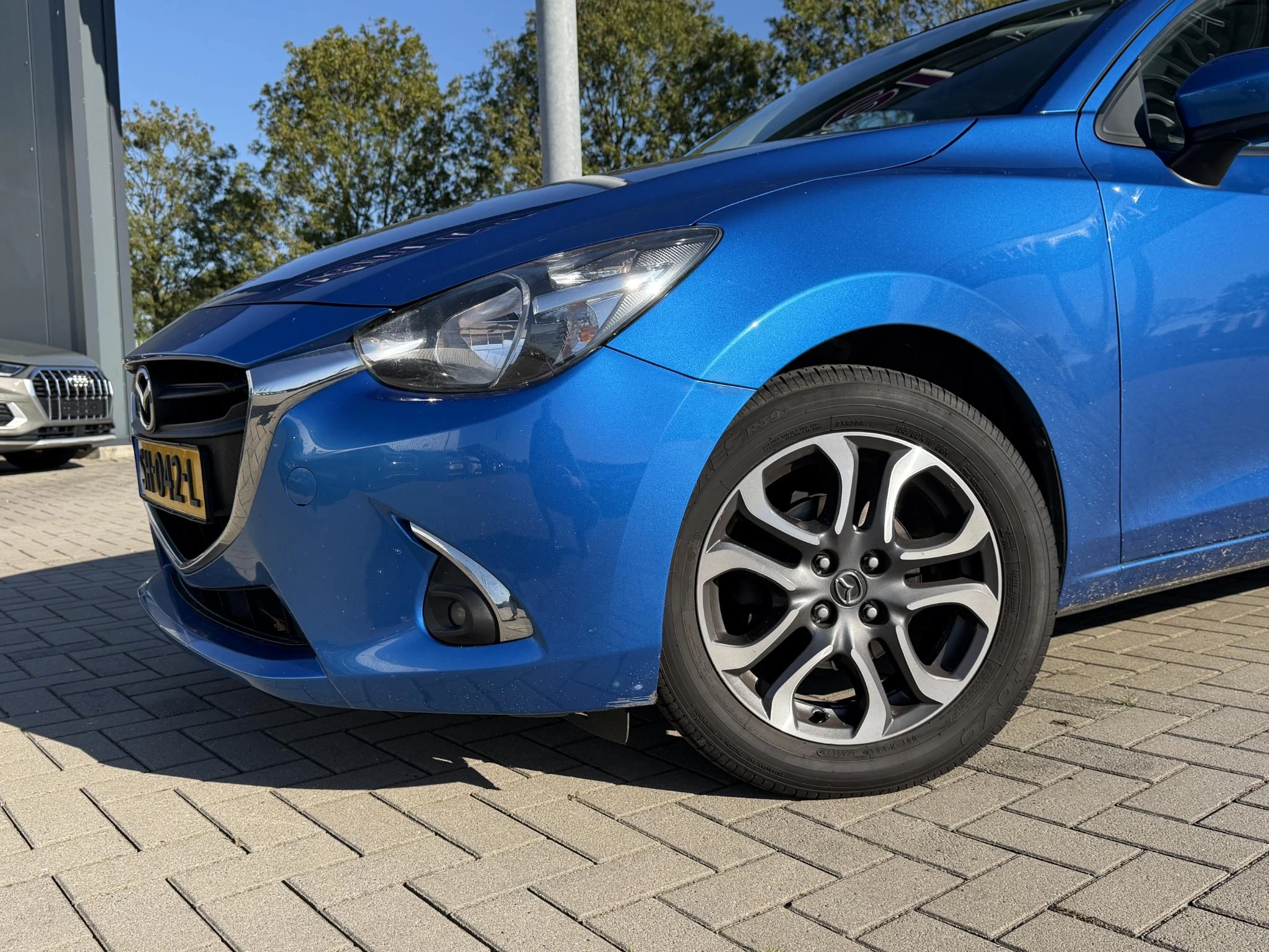 Mazda-2-image-2