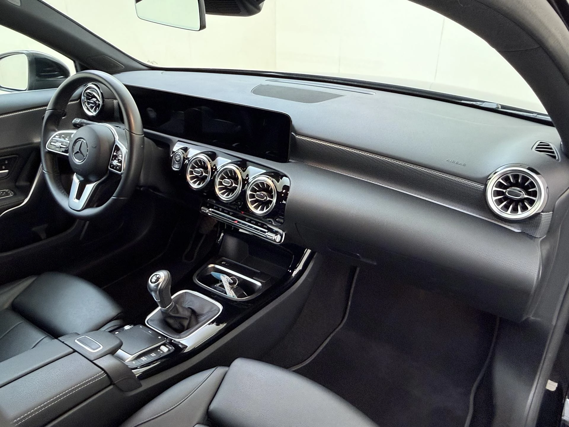 Mercedes-Benz-A-Klasse-image-9