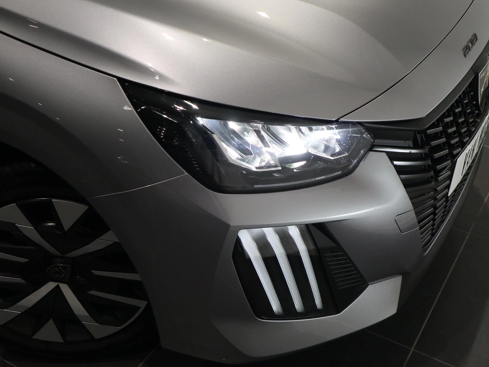 Peugeot-208-image-25