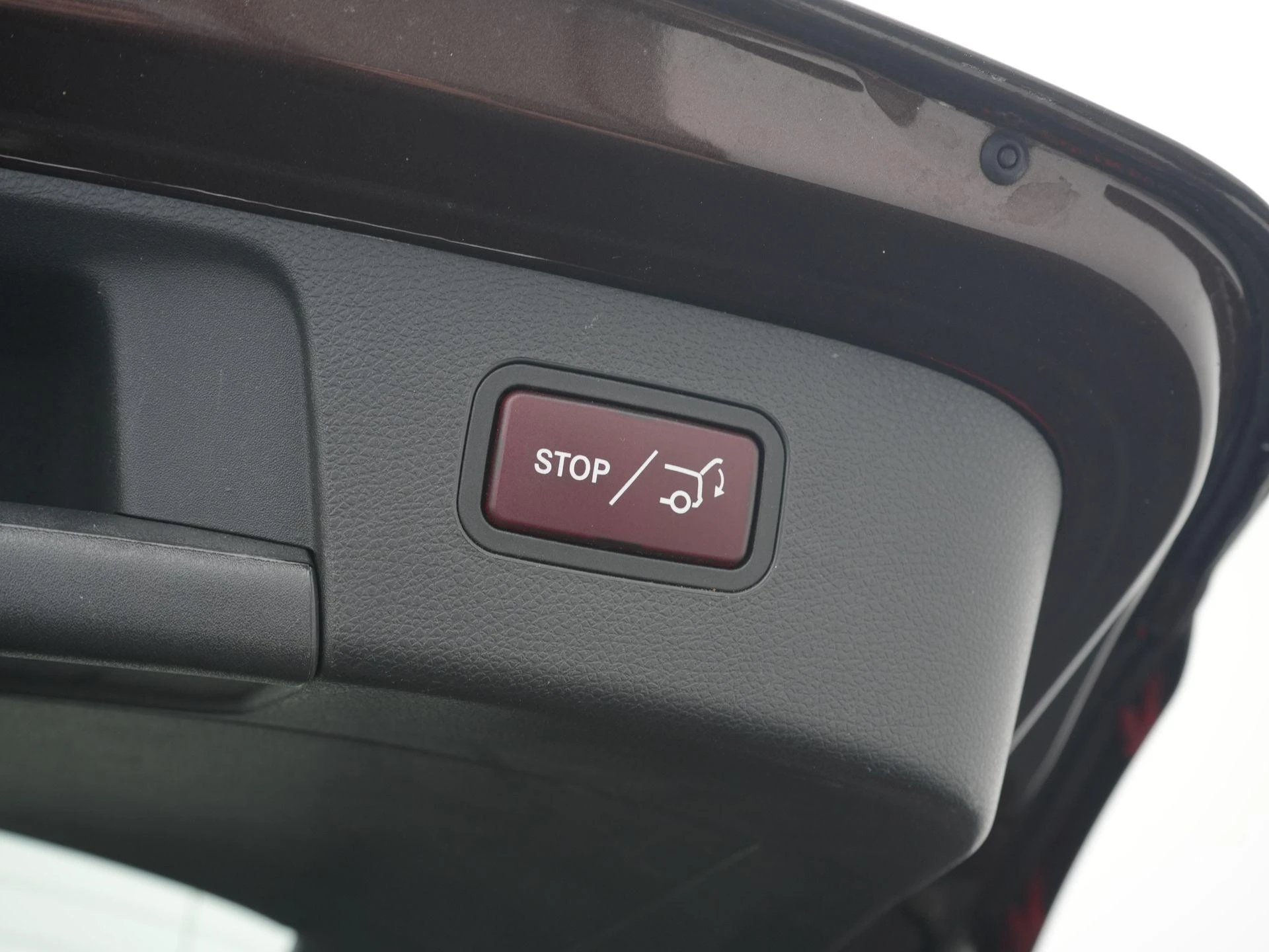 Mercedes-Benz-GLA-image-31