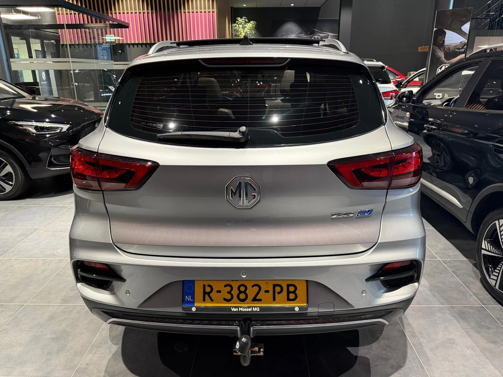 MG ZS EV Long Range Luxury 70 kWh
