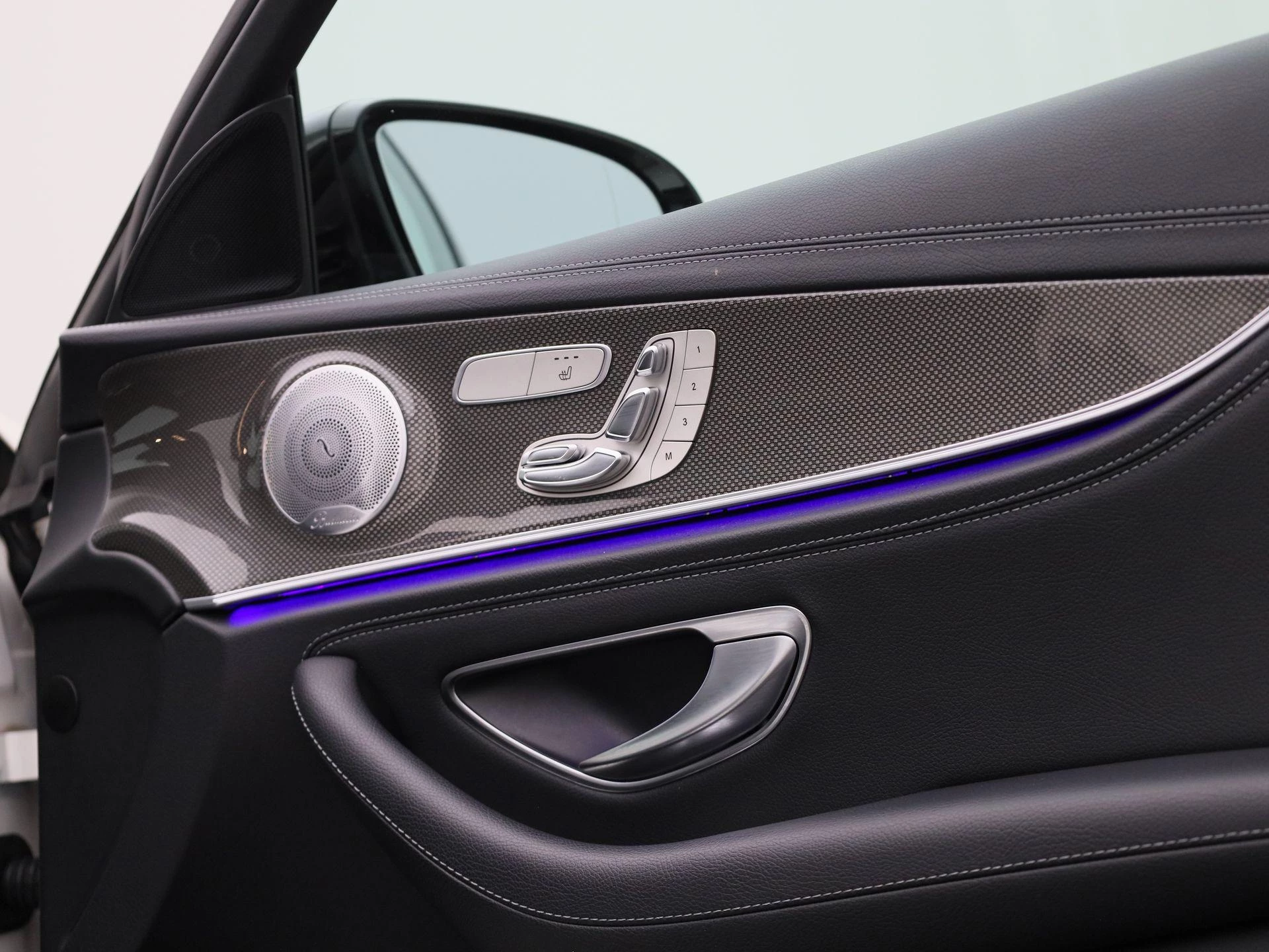 Mercedes-Benz-E-Klasse-image-41