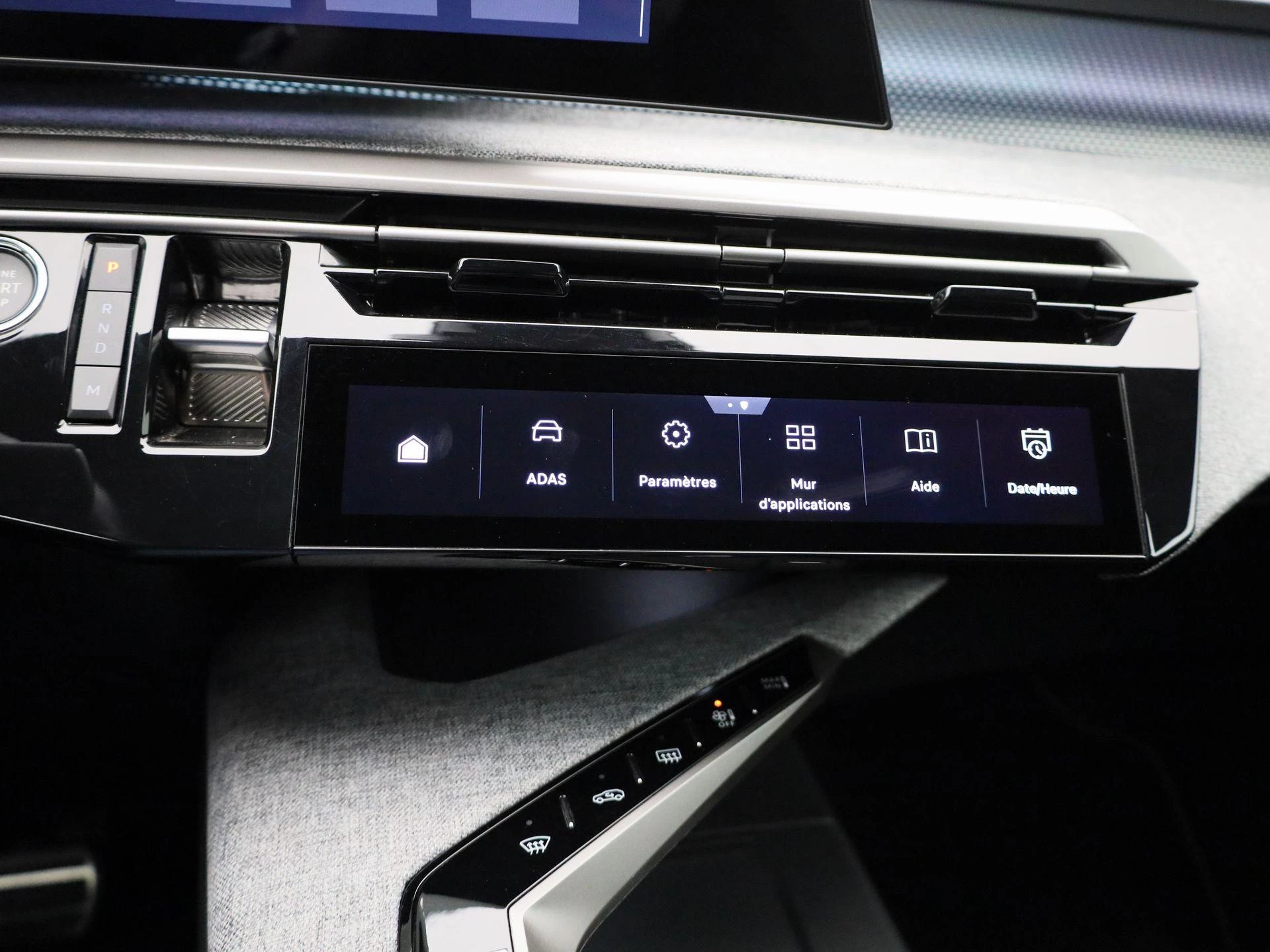Peugeot 3008 1.2 HYBRID 145 e-DSC6 GT
