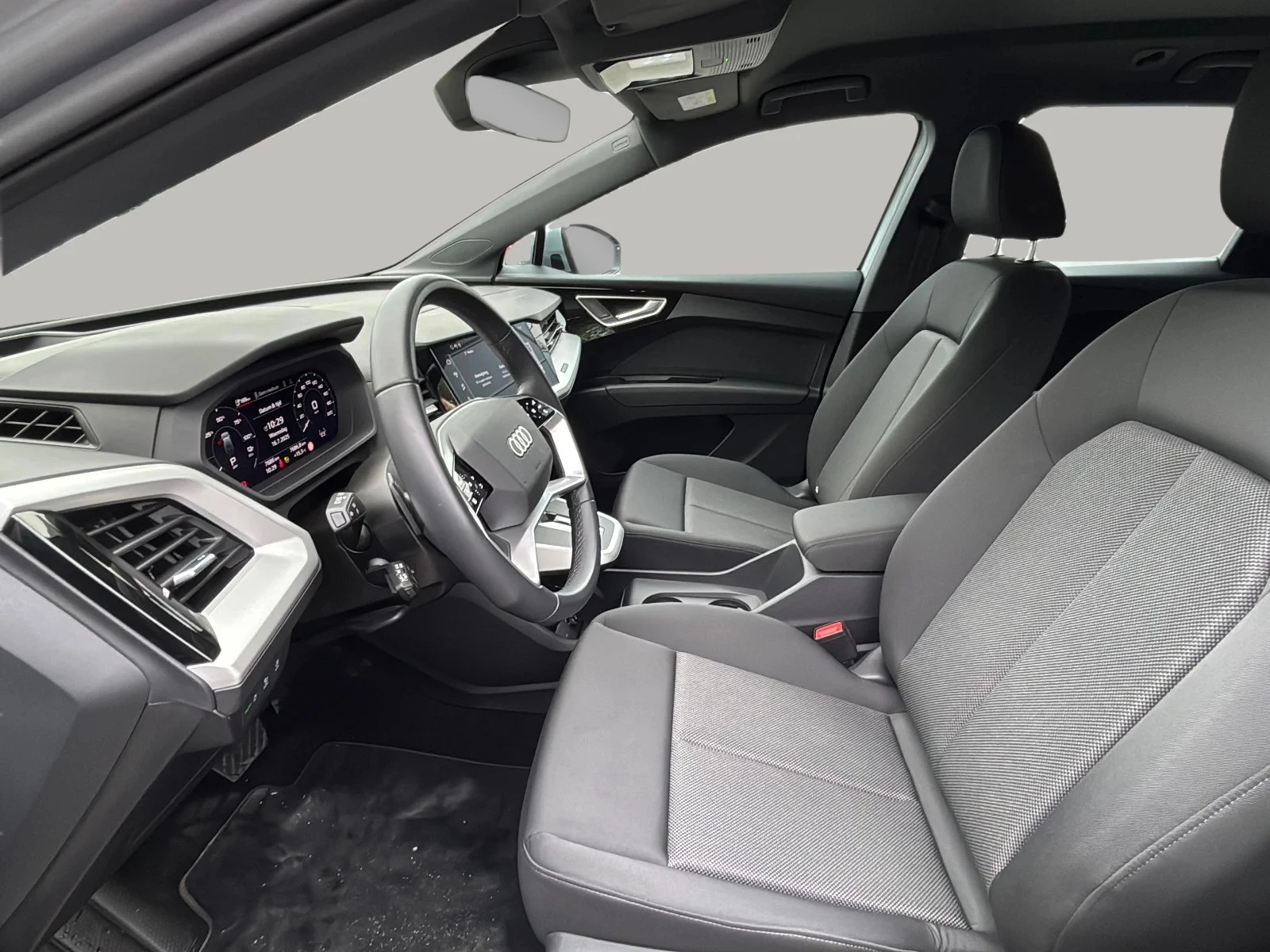 Audi-Q4 e-tron-image-11