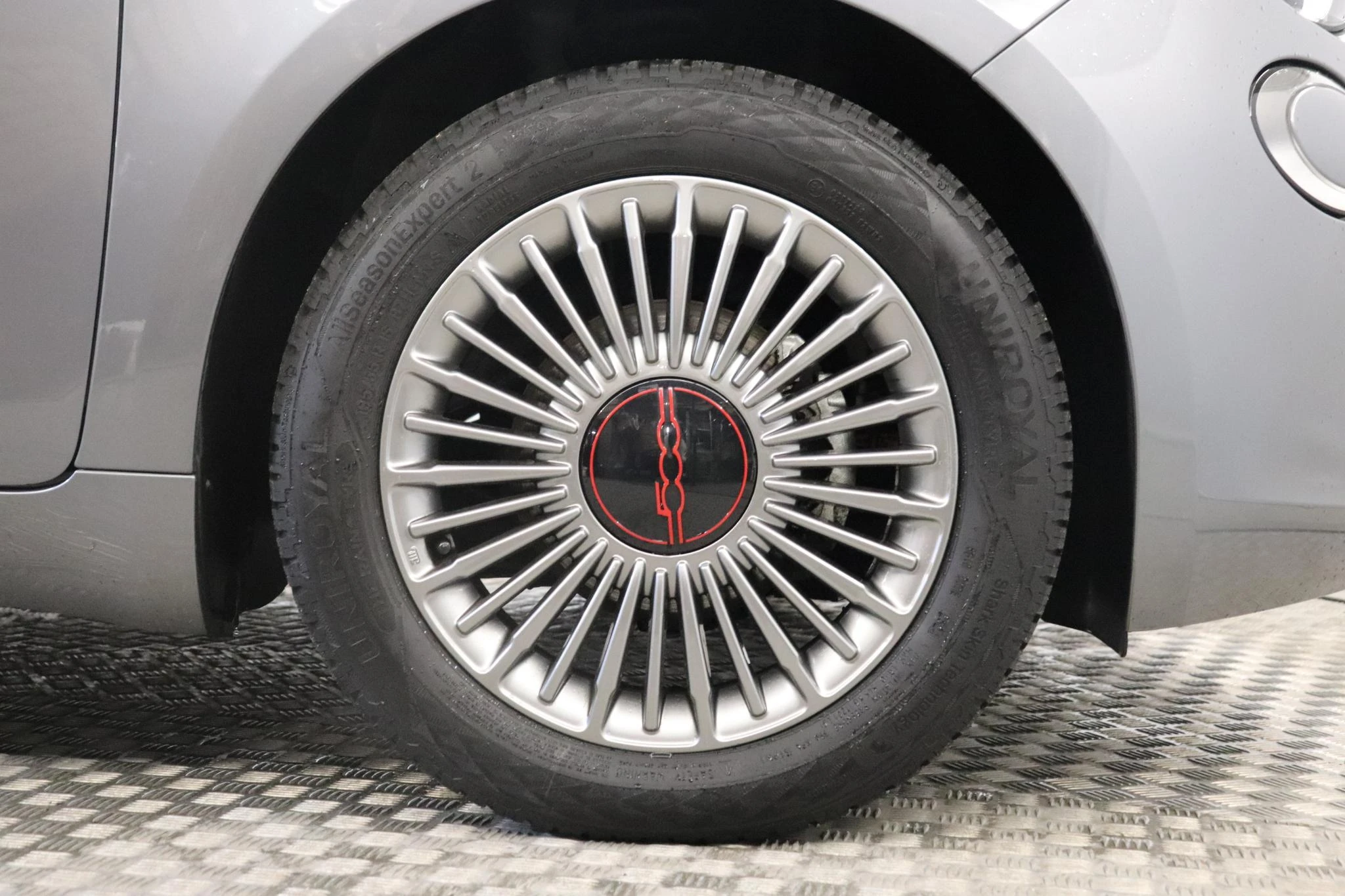 Fiat-500e-image-8