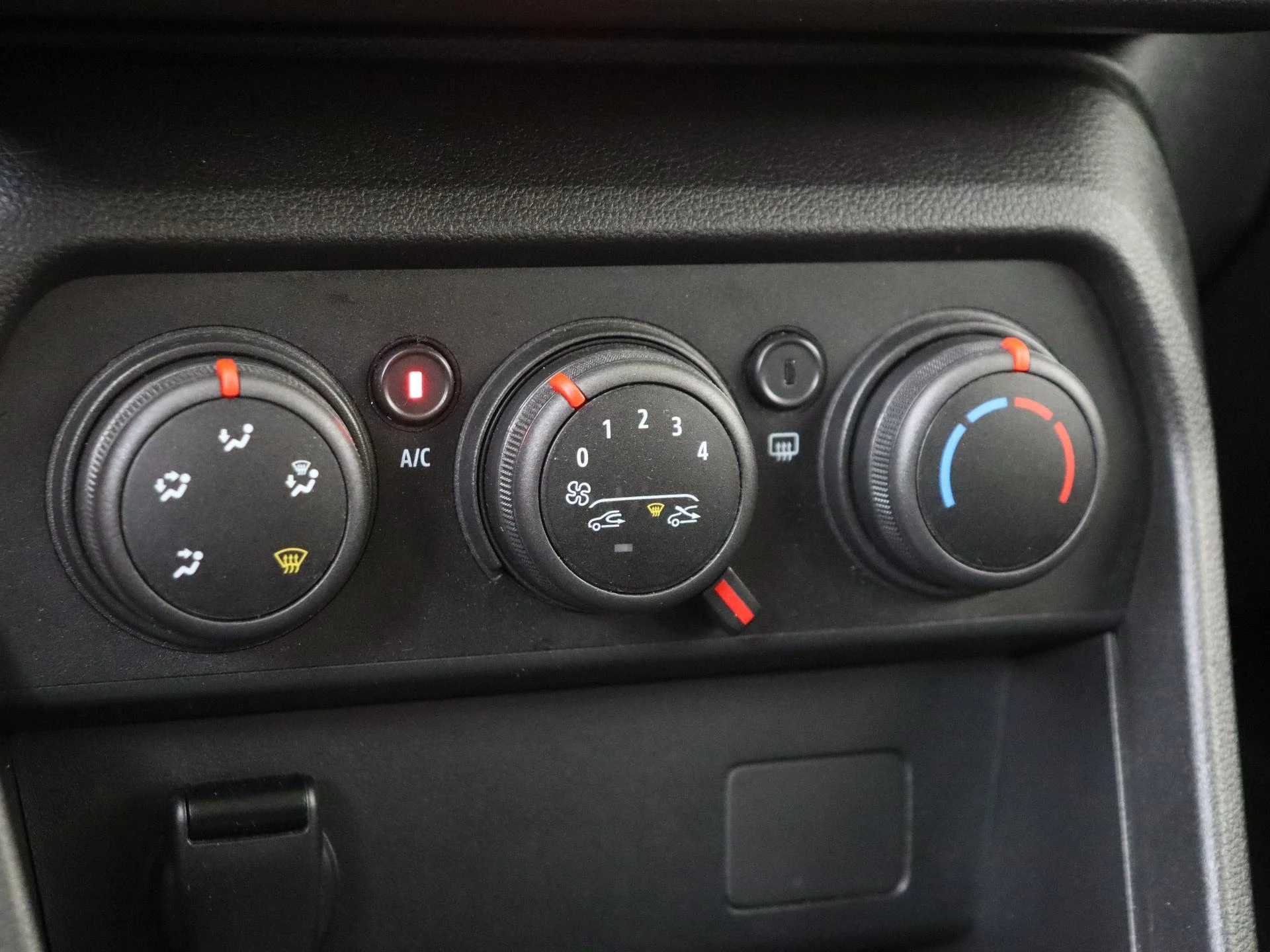 Dacia-Sandero-image-17