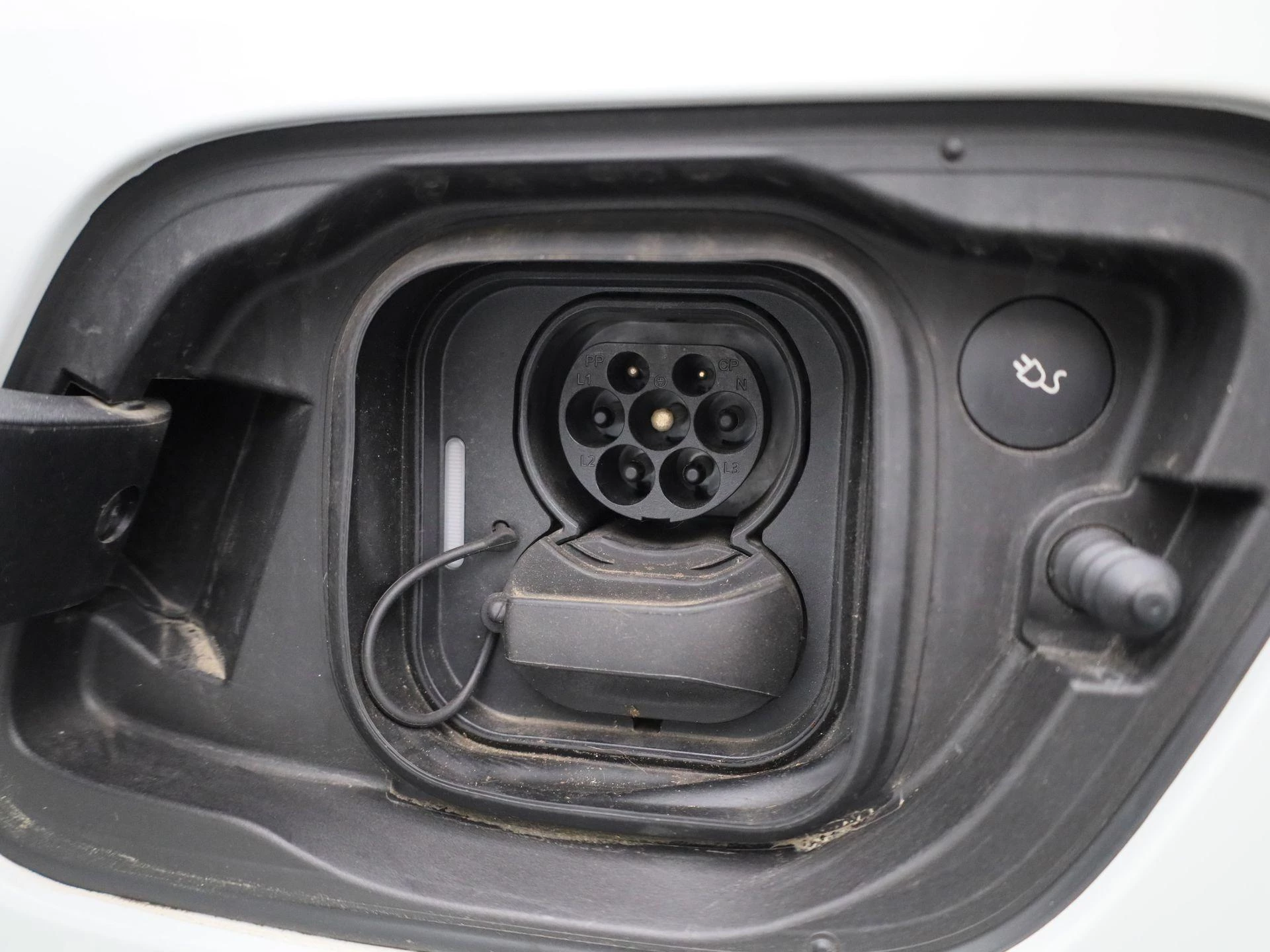 Volvo-C40-image-13