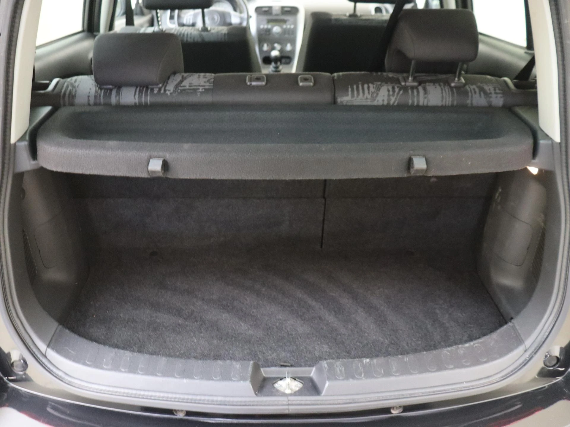 Opel-Agila-image-18