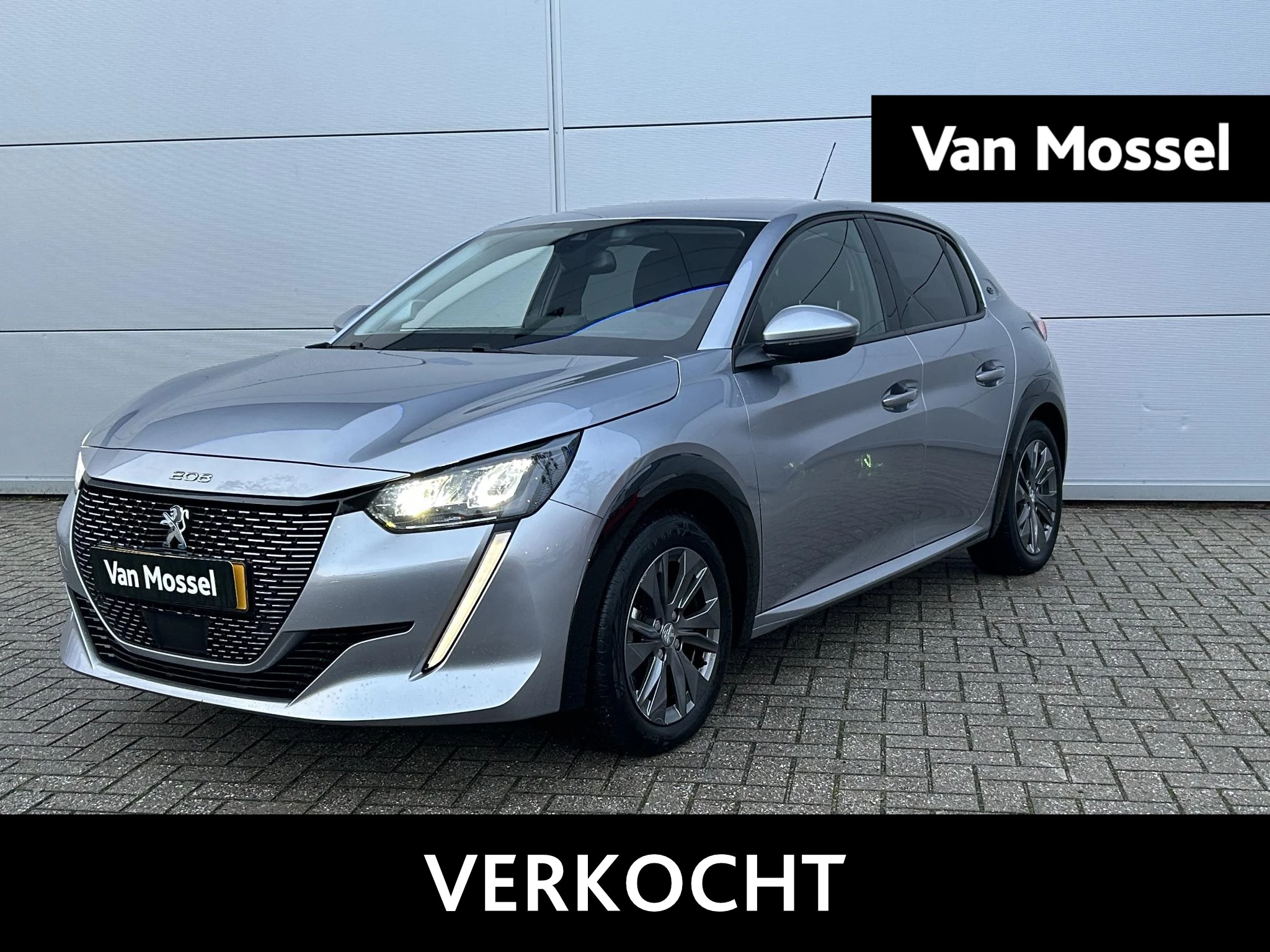 Peugeot-e-208-image-0