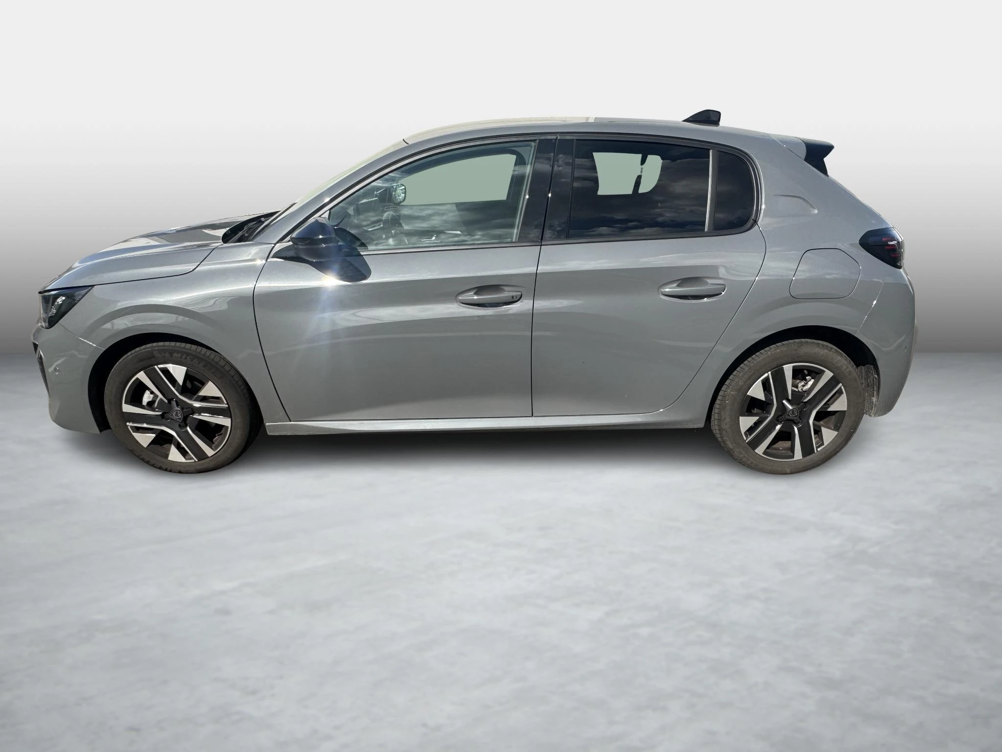 Peugeot-208-image-2