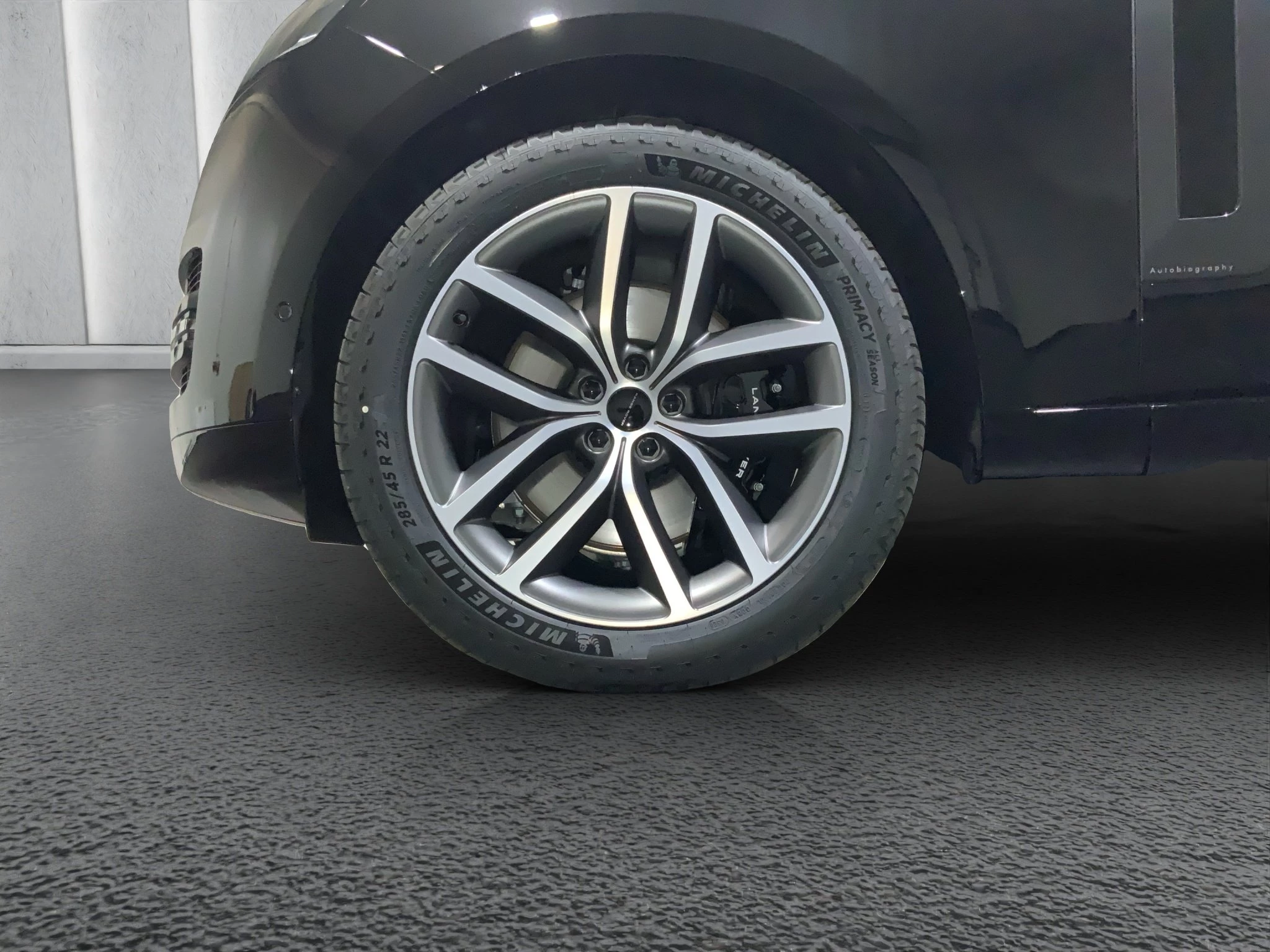 Land Rover-Range Rover-image-5