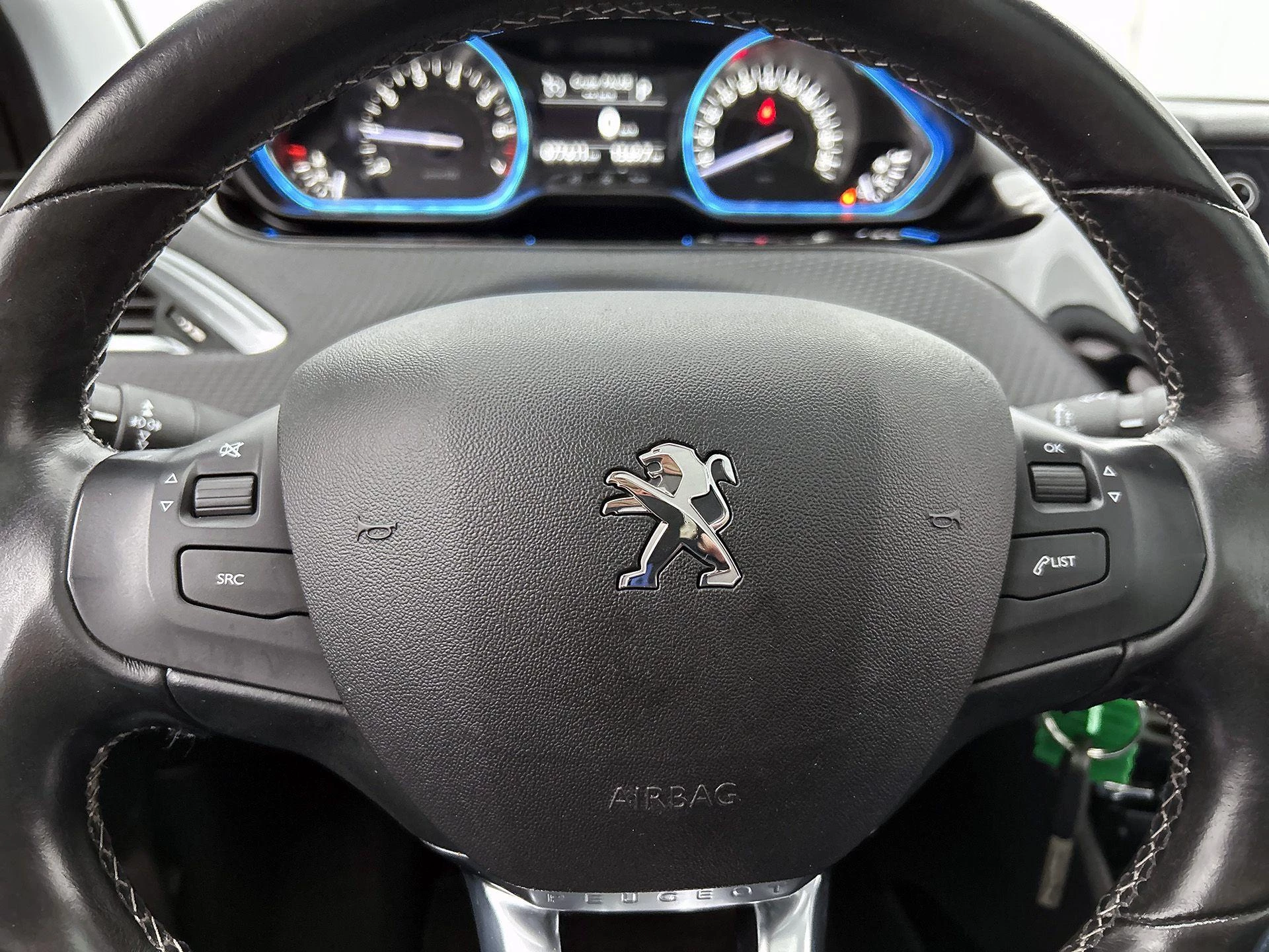 Peugeot-2008-image-32