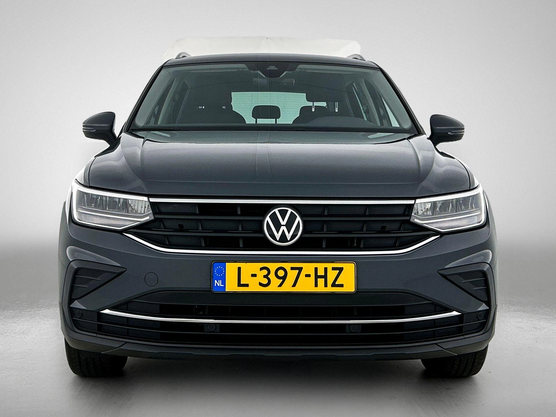 Volkswagen-Tiguan-image-4