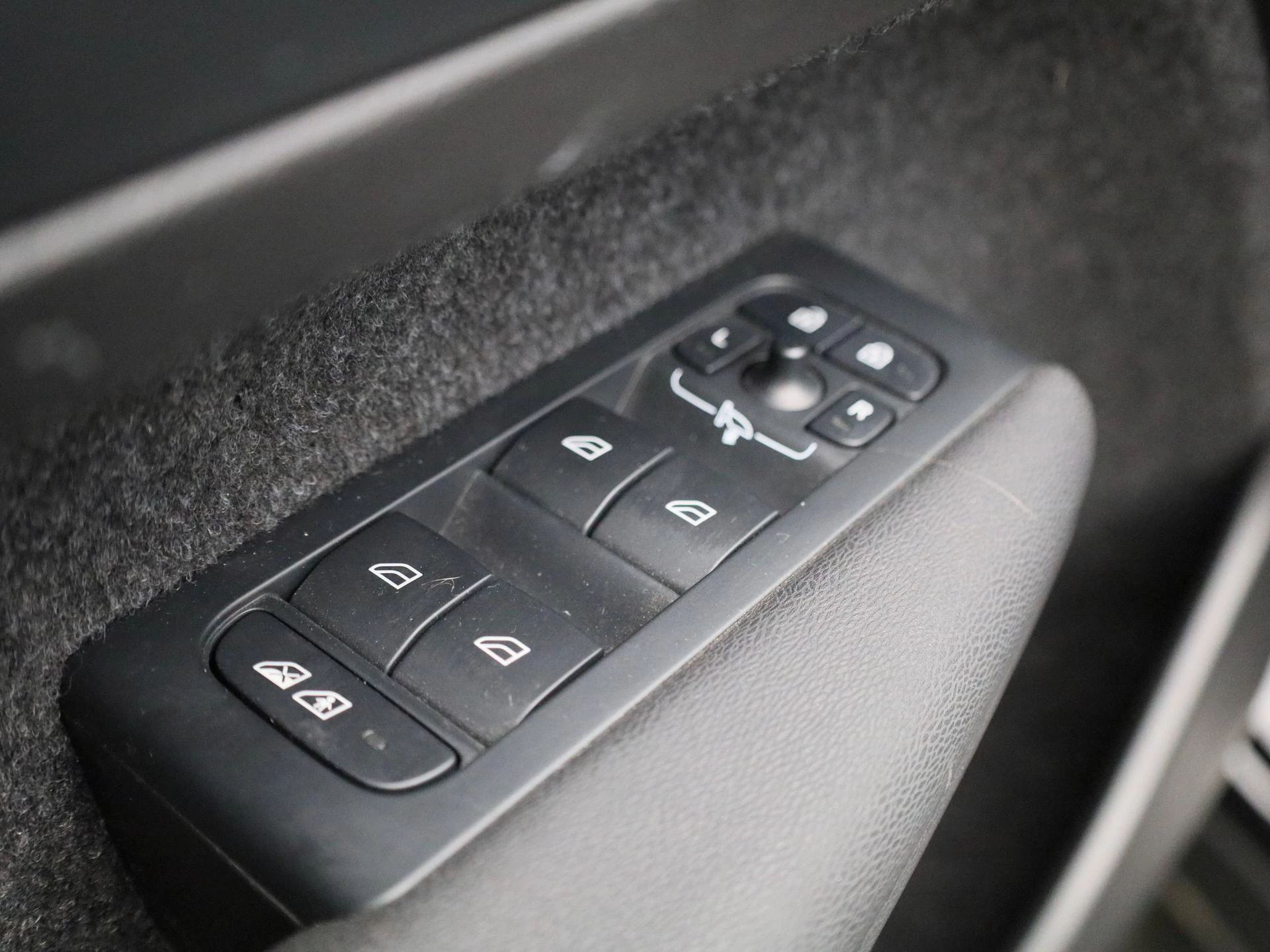 Volvo XC40 Recharge Core
