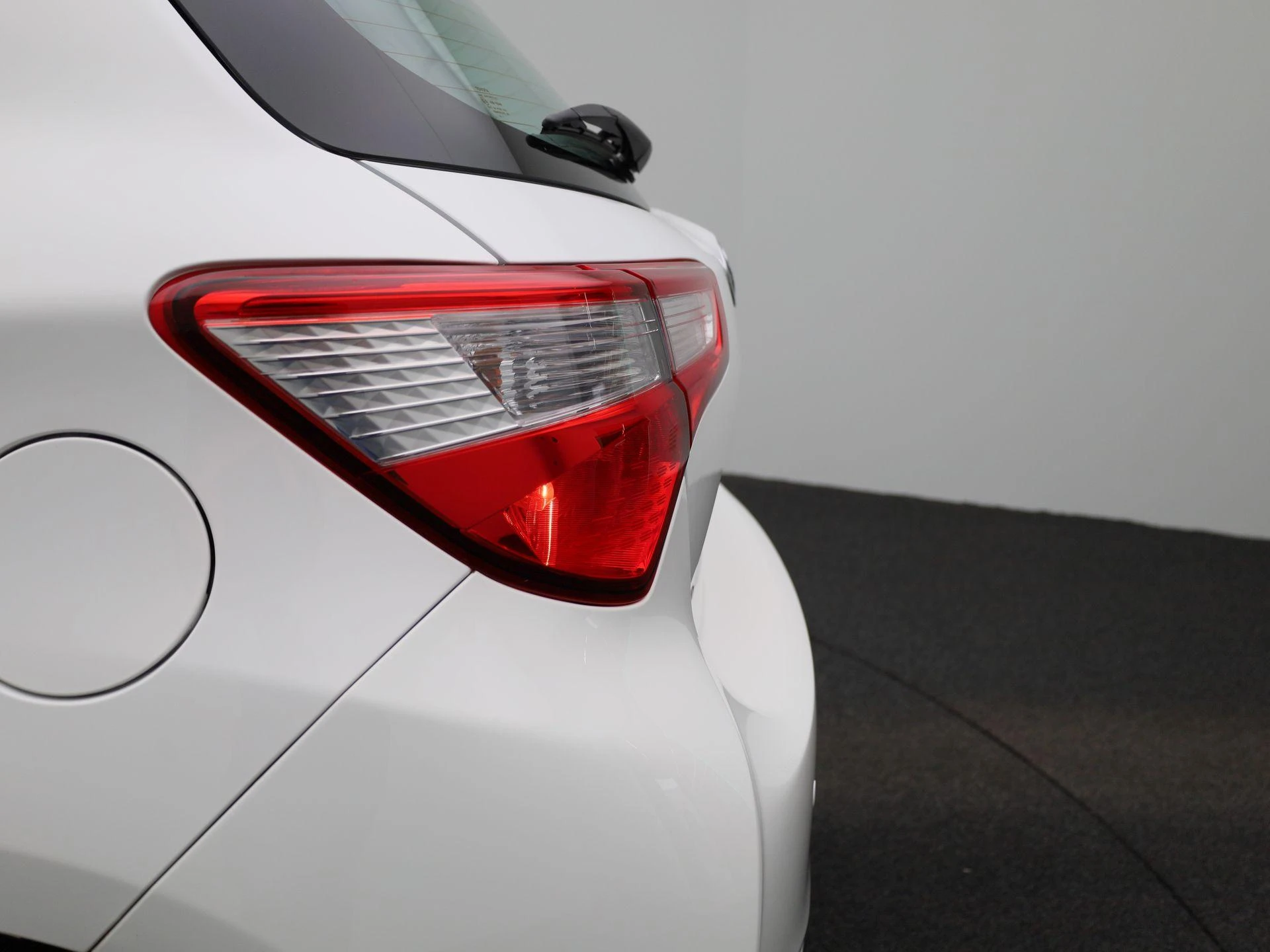 Toyota-Yaris-image-40