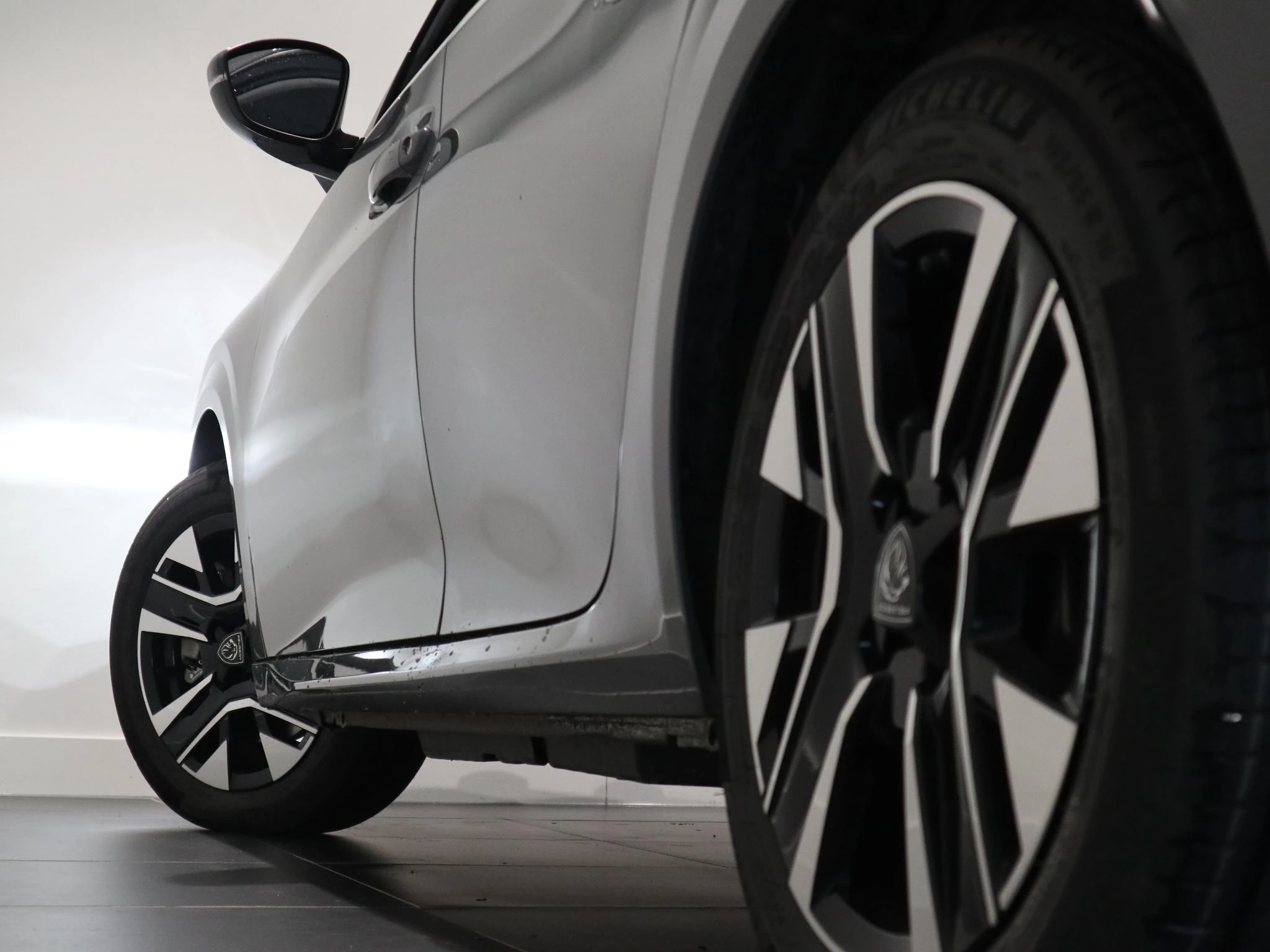 Peugeot-208-image-25
