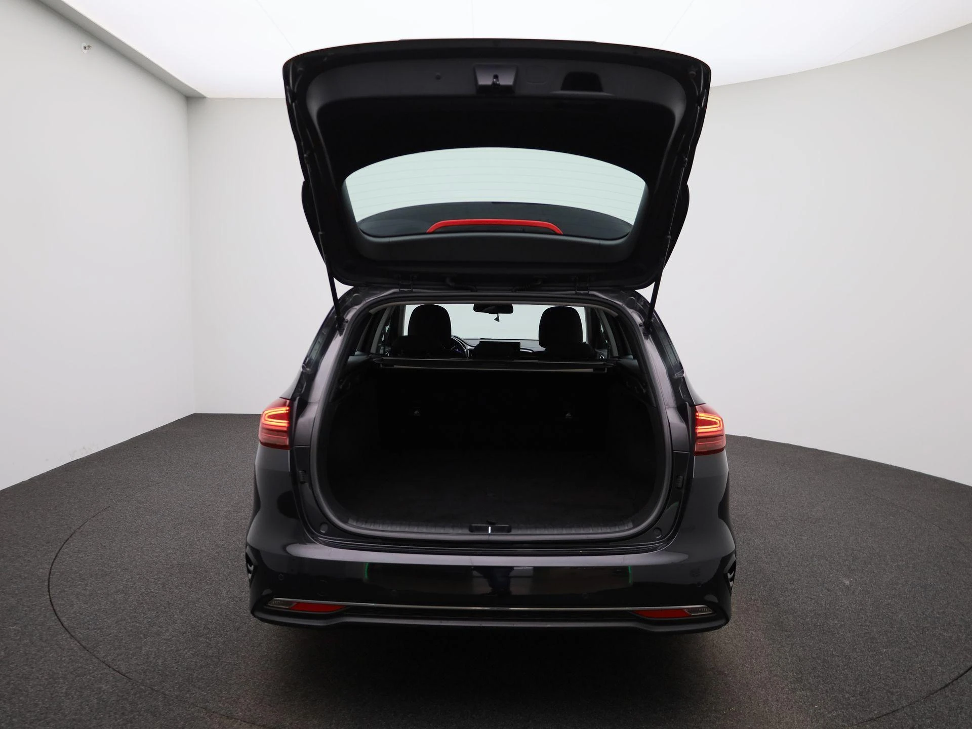 Kia-Ceed Sportswagon-image-10