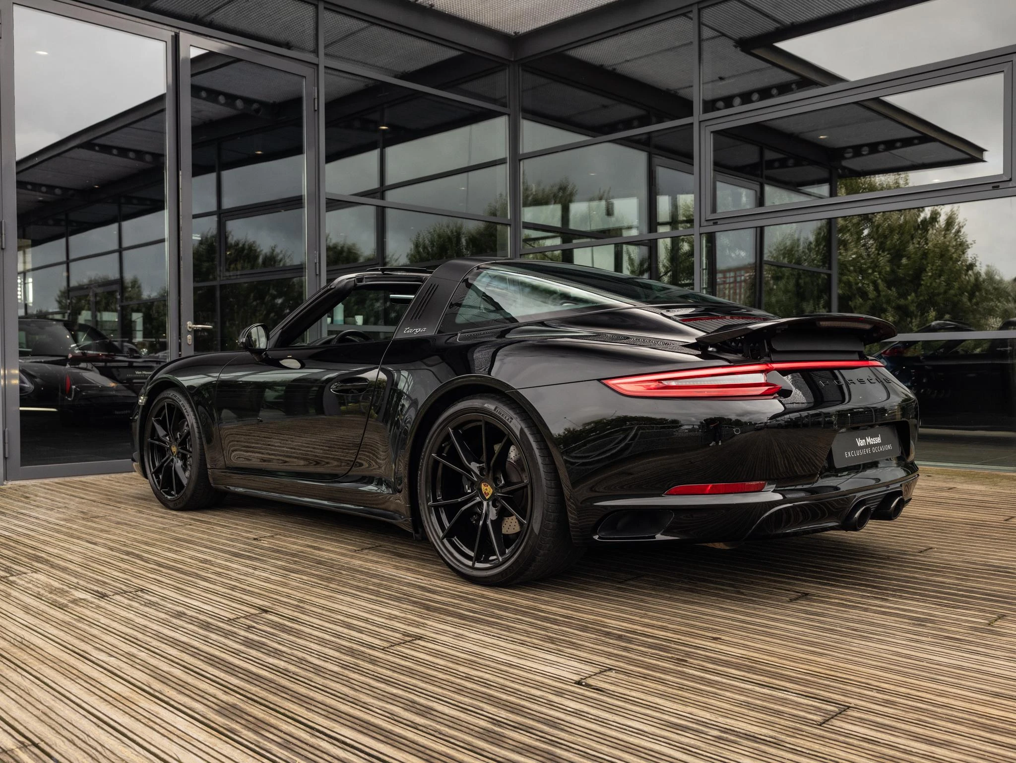 Porsche-911-image-7