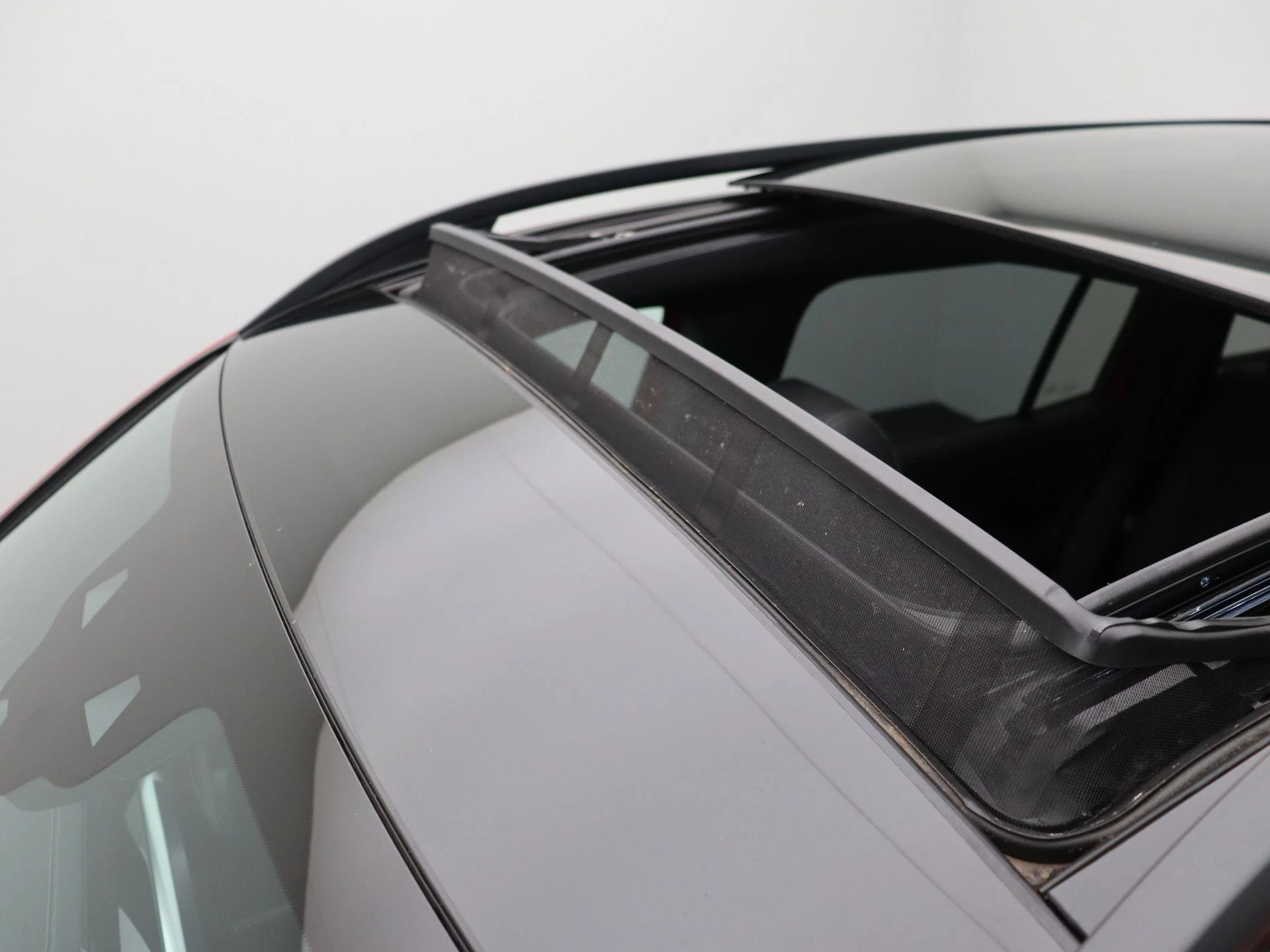 Mercedes-Benz EQB 350 4MATIC AMG Line + LEDER + PANO + BURMESTER + HEAD UP + CARPLAY +