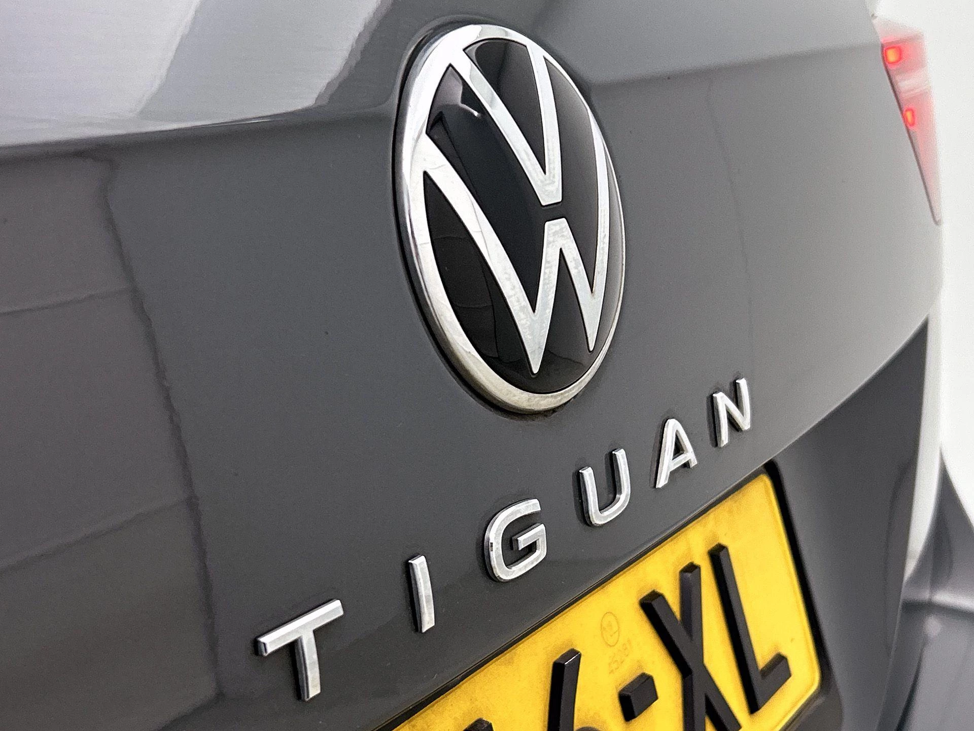 Volkswagen-Tiguan-image-30