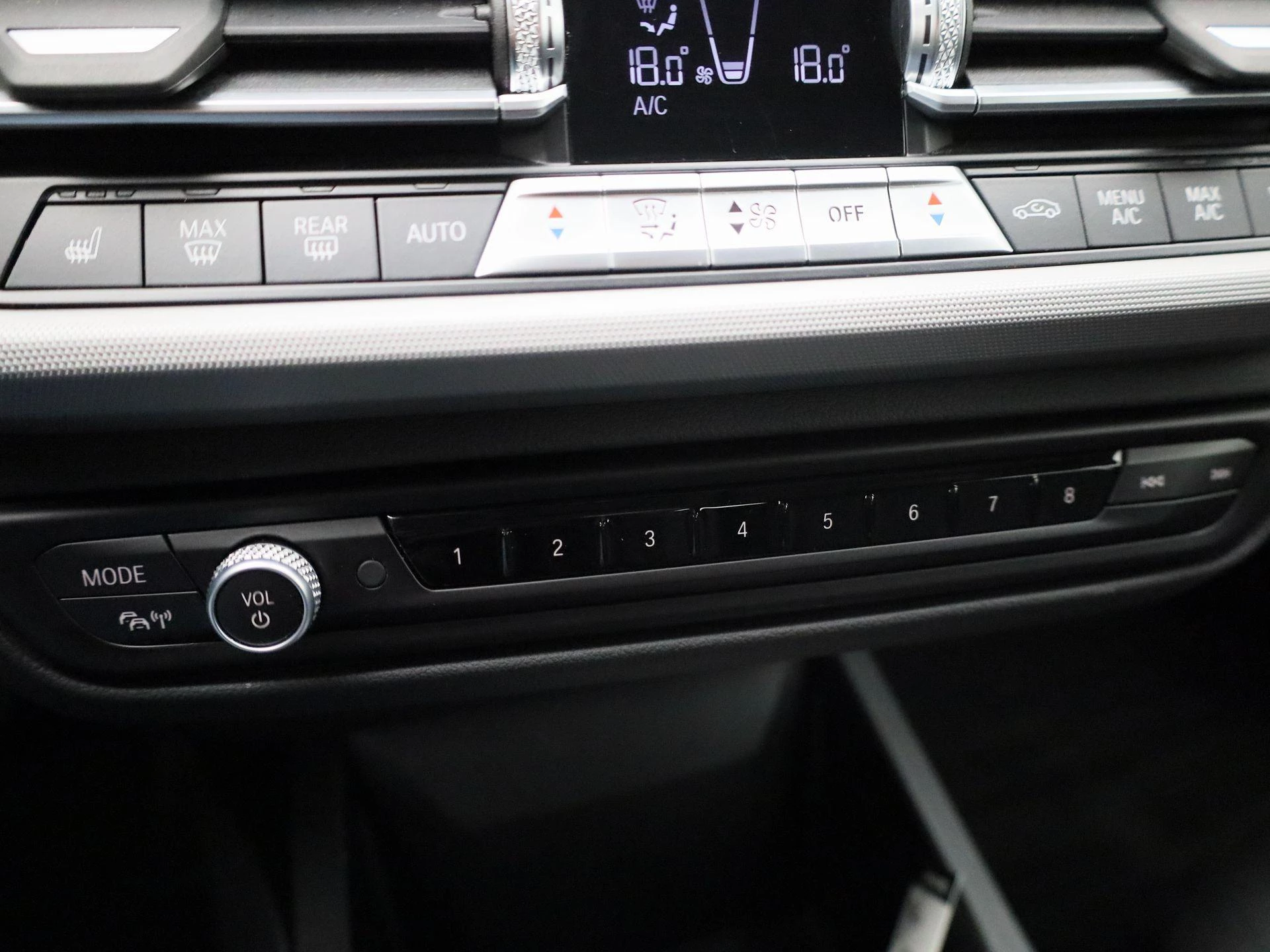 BMW 1 Reeks Hatch 116dA (85 kW)