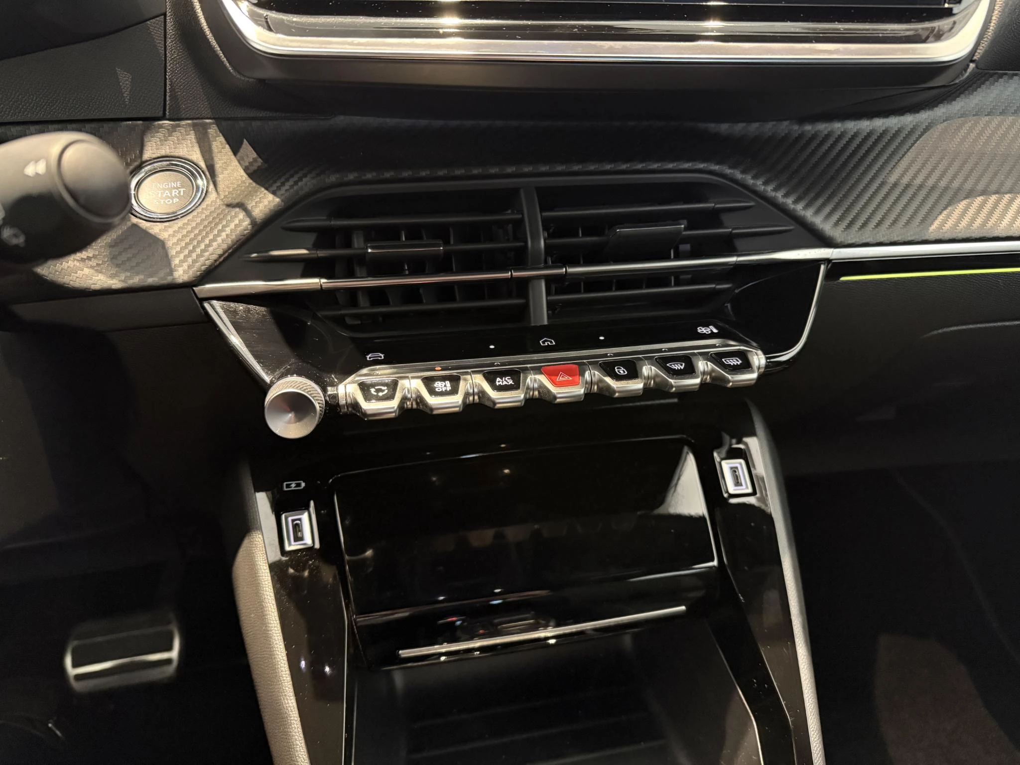Peugeot 208 1.2 Hybrid 145 e-DCS6 GT
