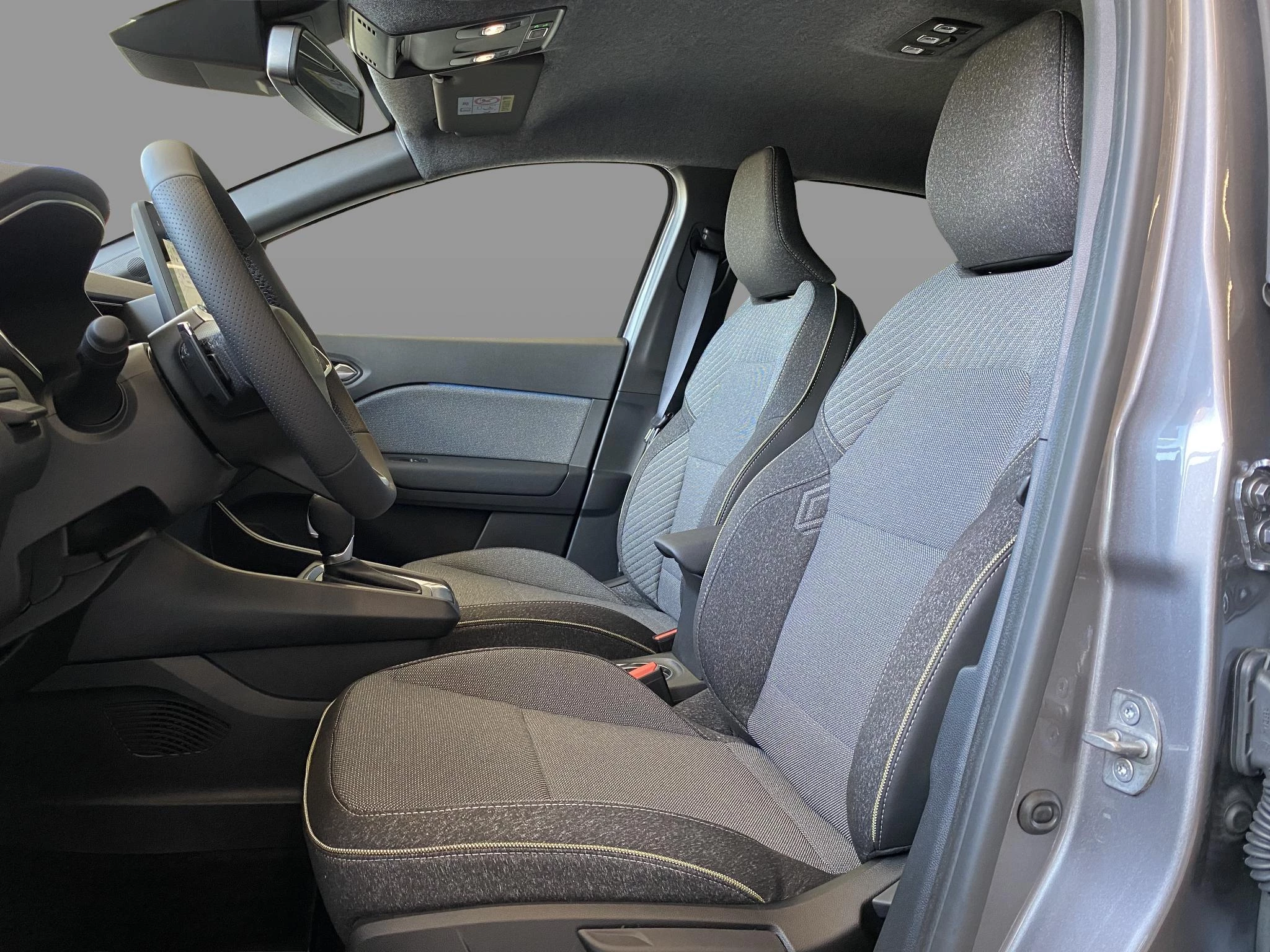 Renault-Captur-image-12