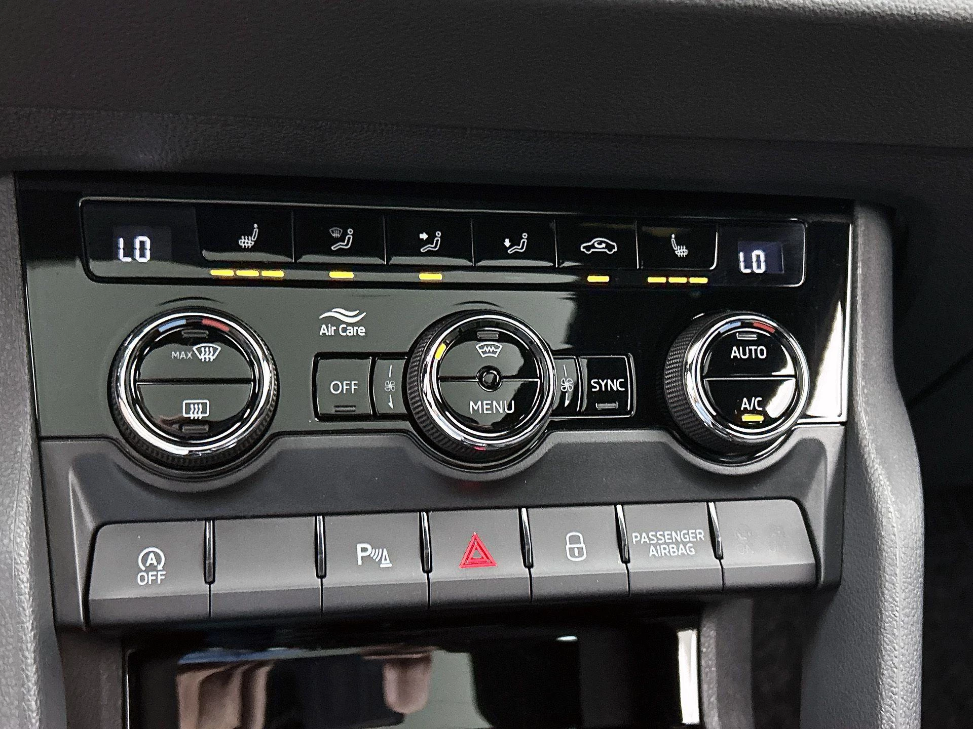 Škoda Karoq 1.5 TSI ACT Sportline Business