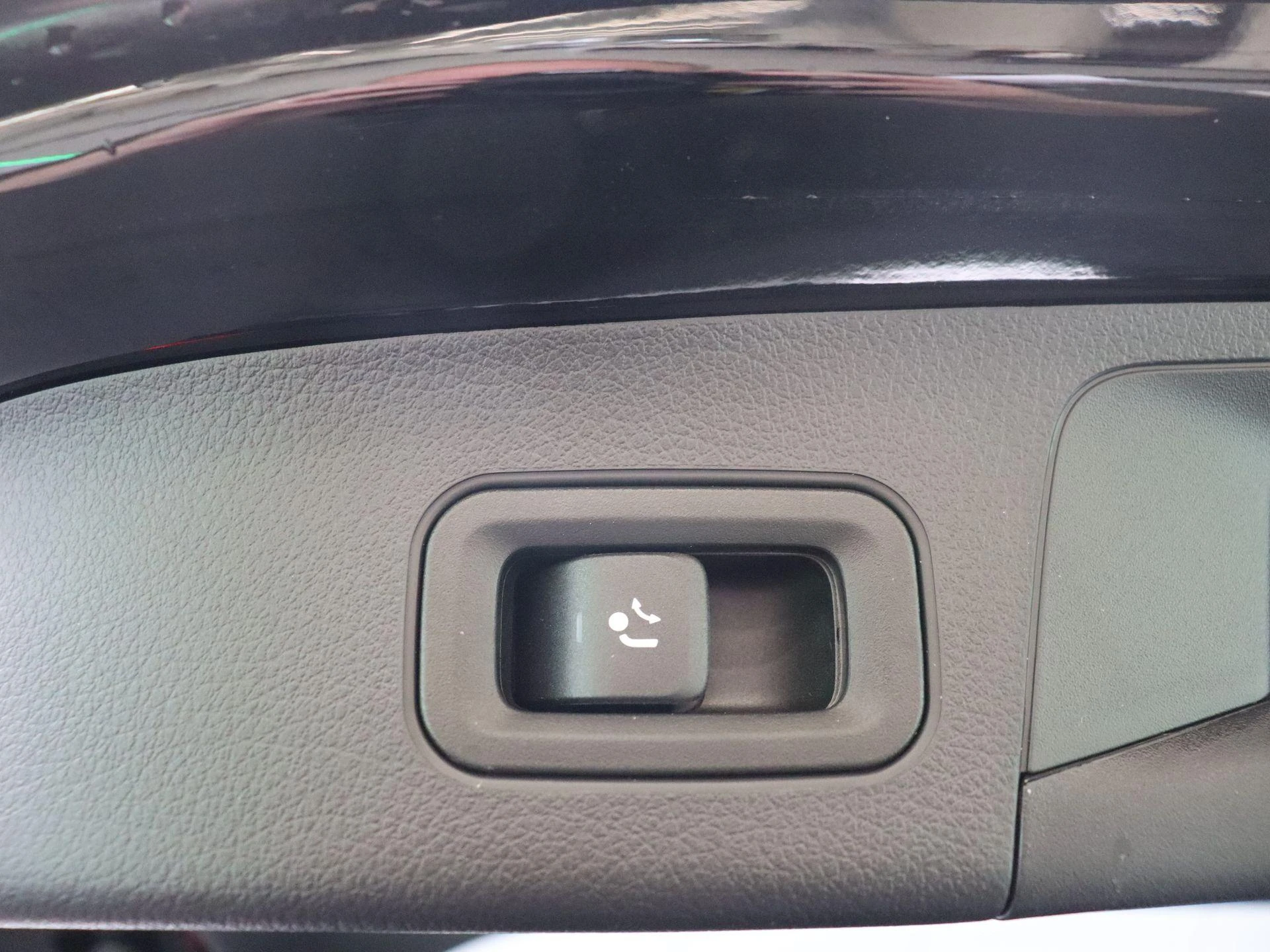 Mercedes-Benz EQA 250+ Star Edition + PANO DAK + BURMESTER + TREKHAAK + HEAD UP +