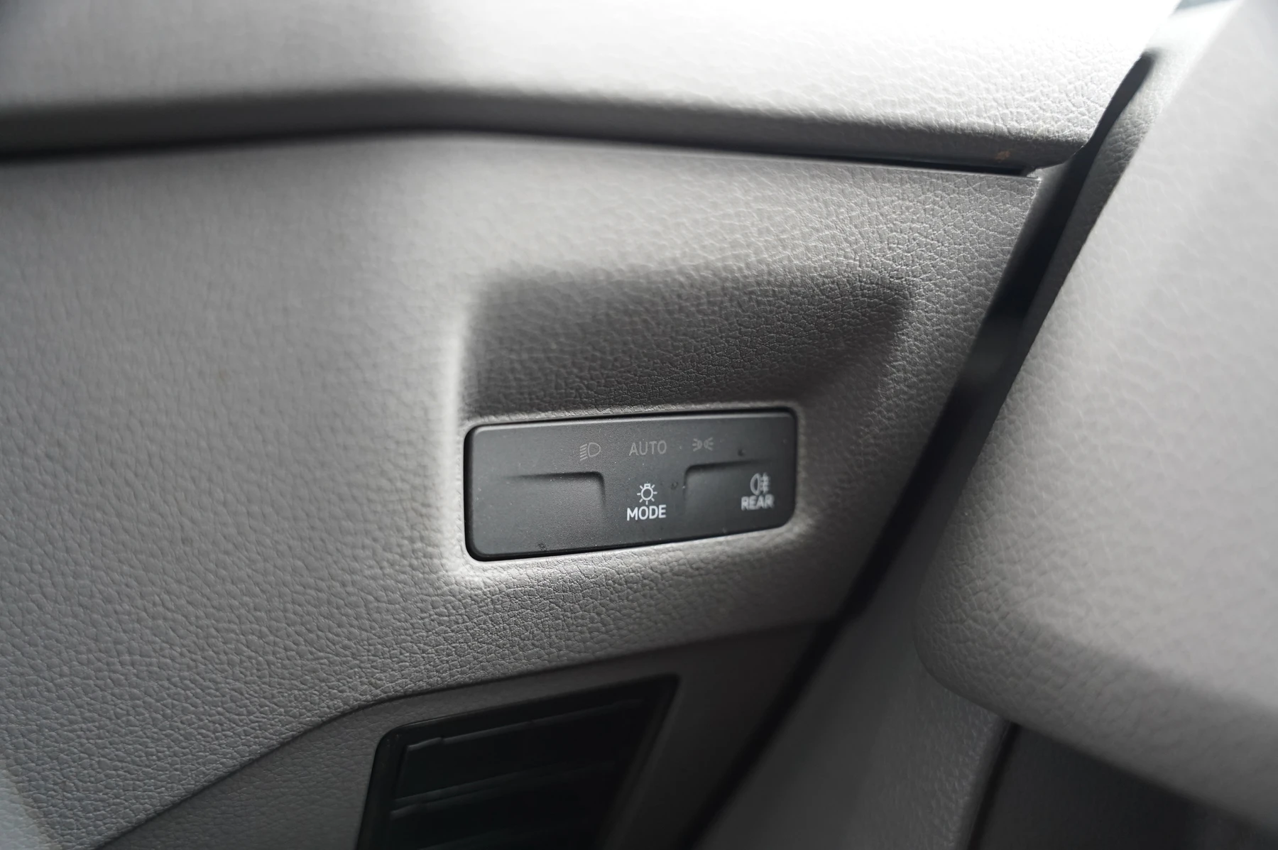 Volkswagen-Crafter-image-21