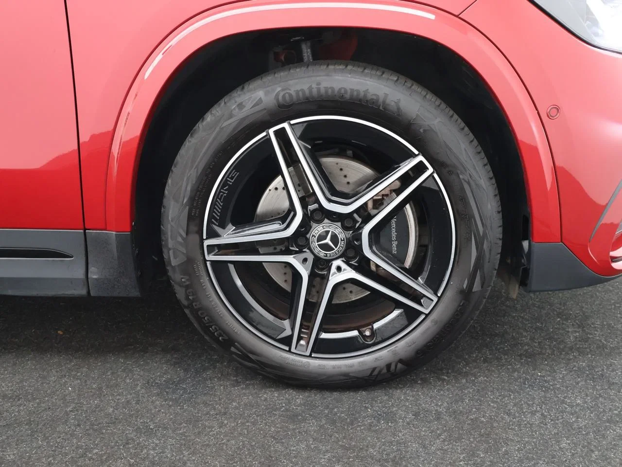 Mercedes-Benz-GLA-image-7