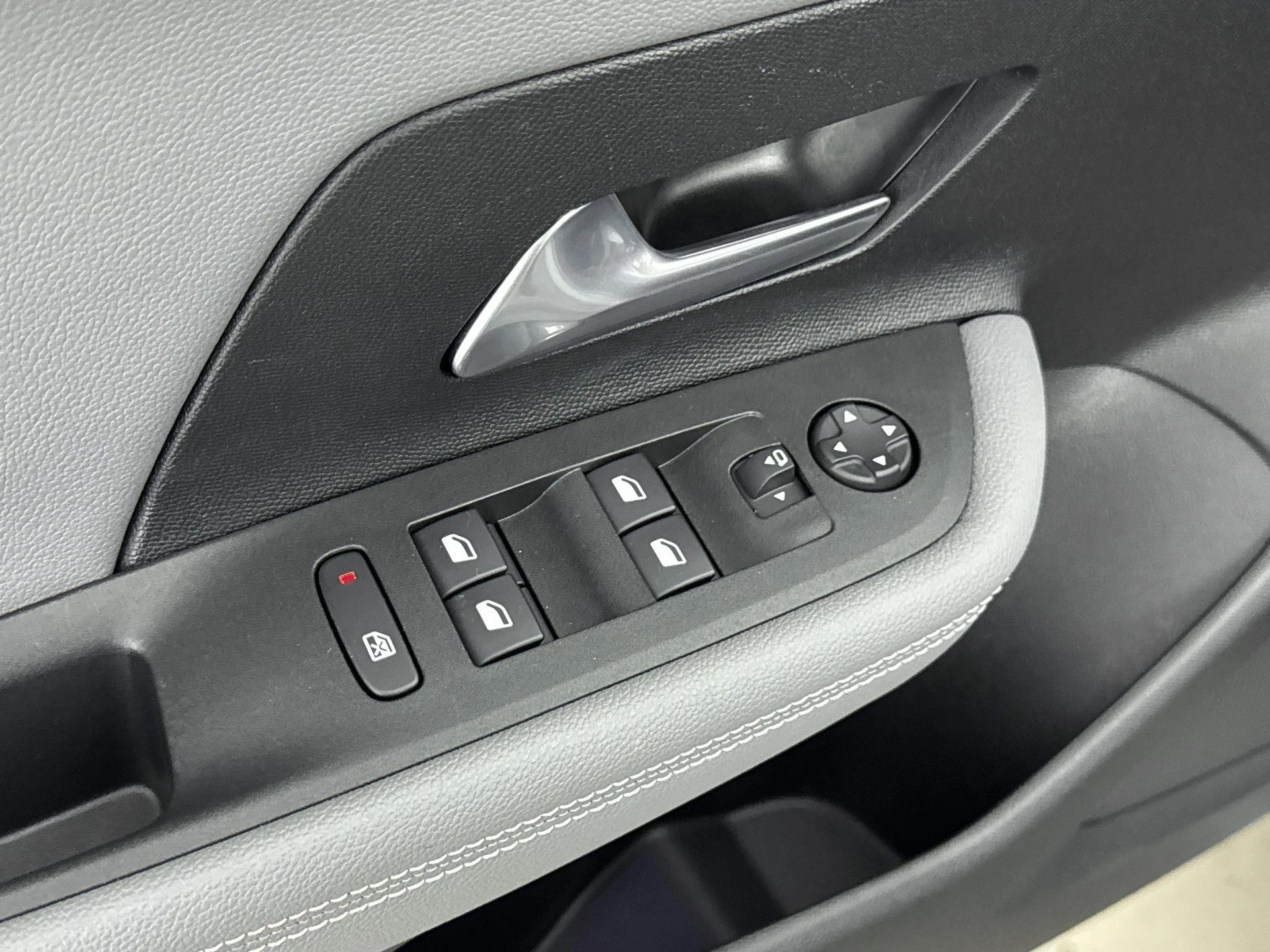 Opel-Mokka-e-image-19