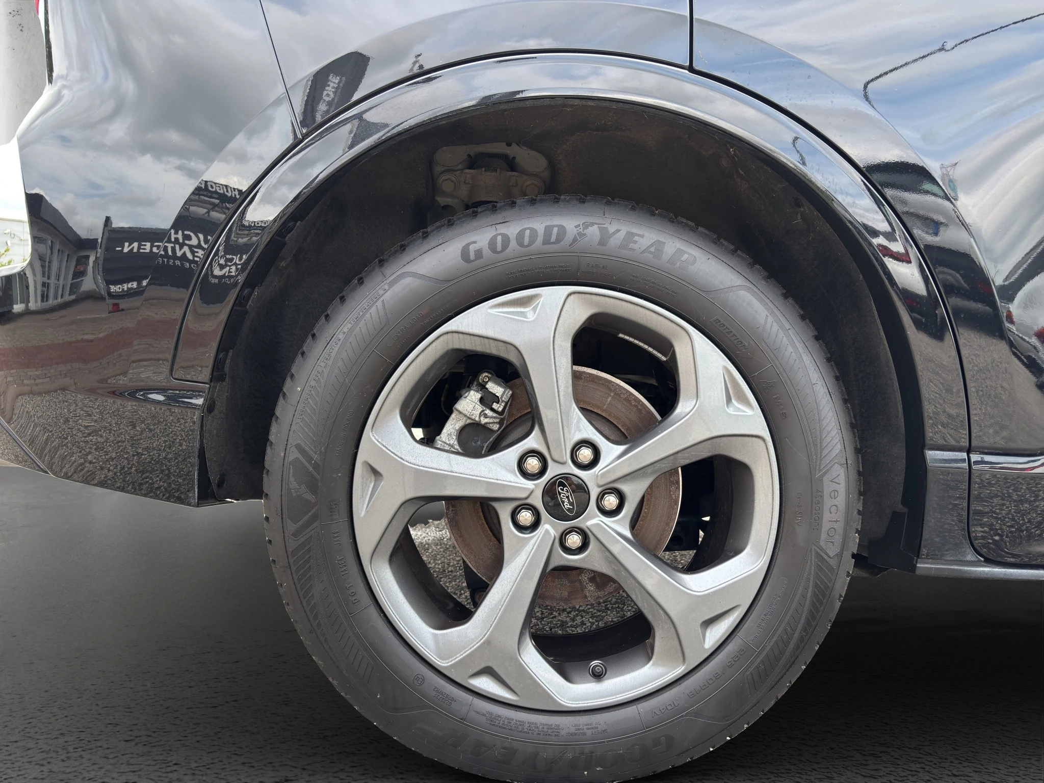 Ford-Kuga-image-8