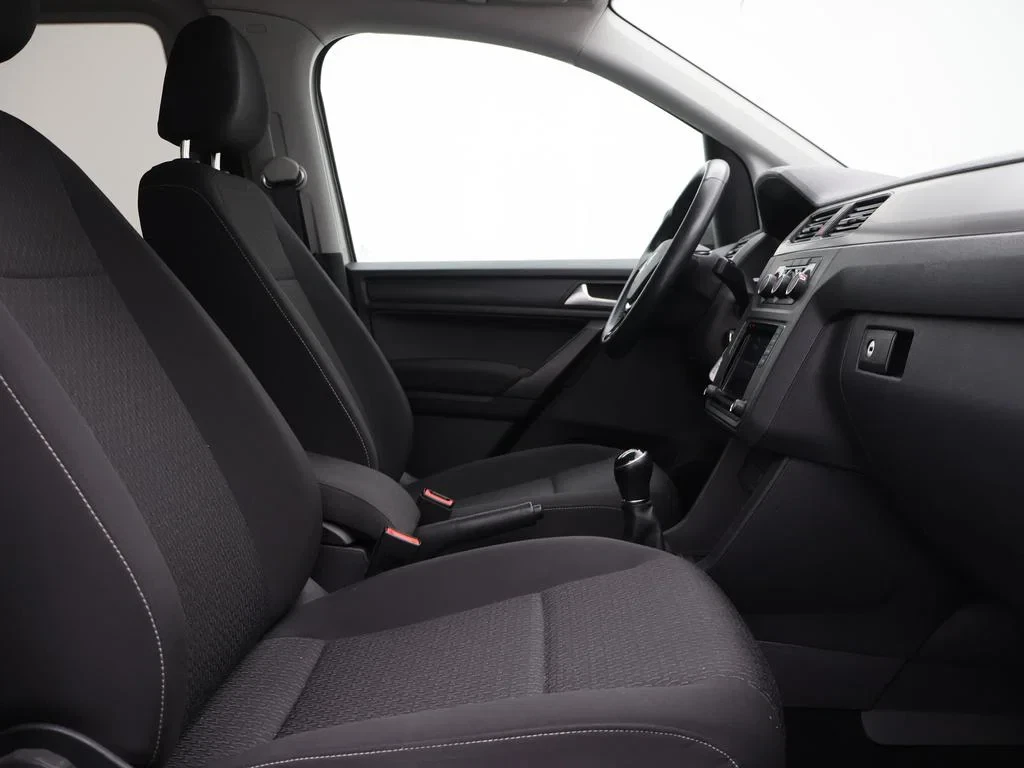 Volkswagen-Caddy-image-7