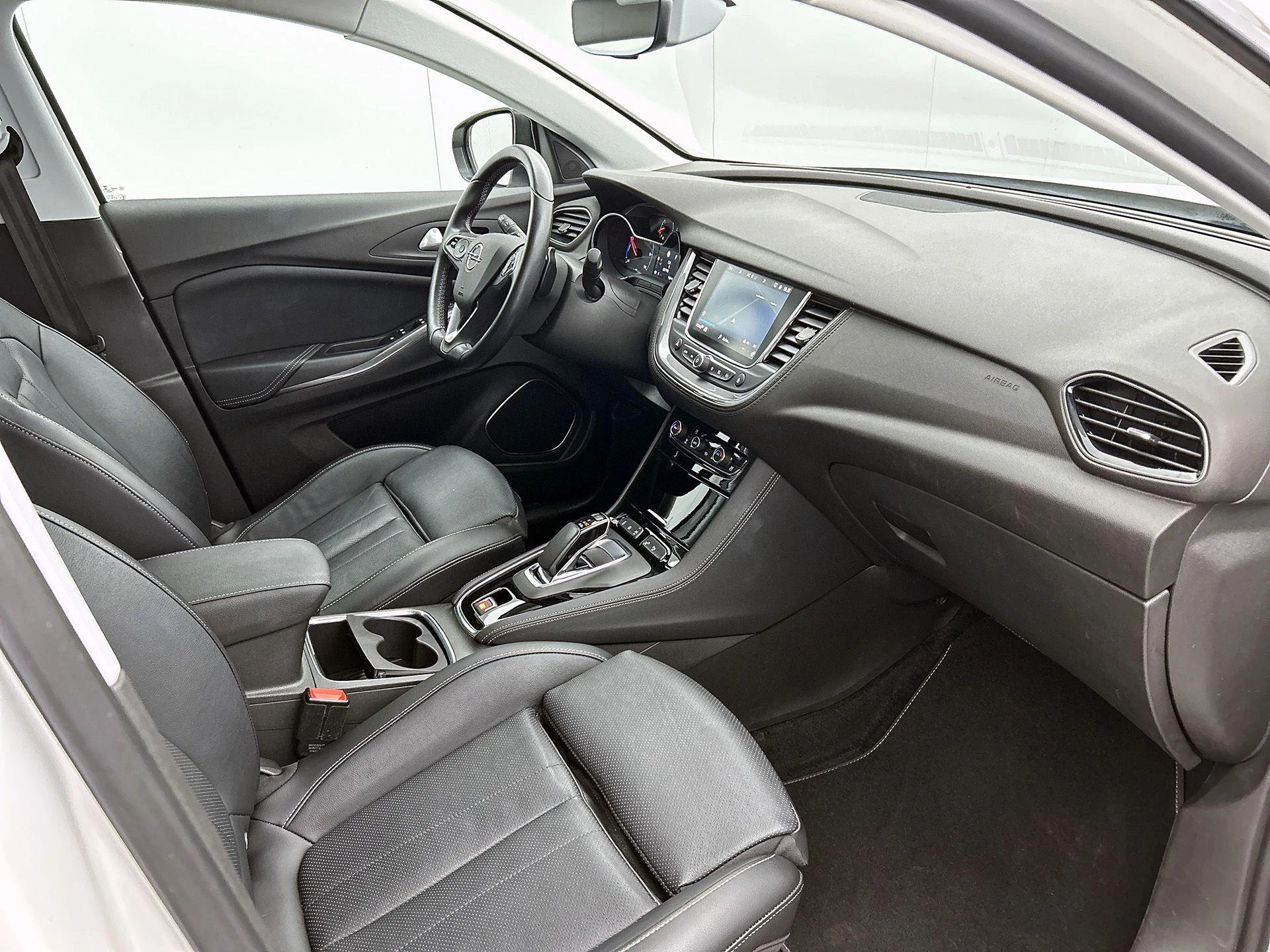 Opel Grandland X 1.6 Turbo Hybrid Elegance