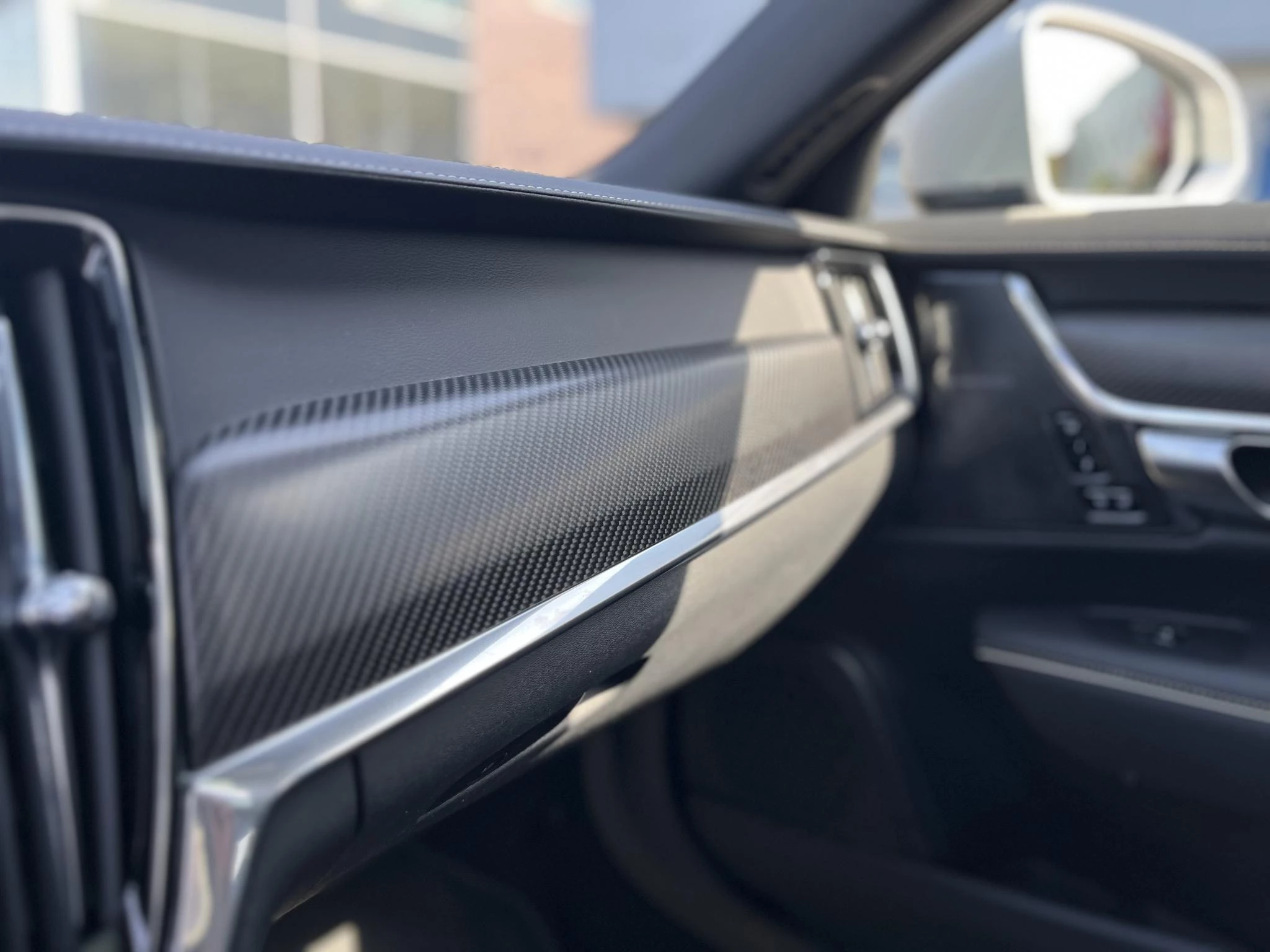 Volvo-V90-image-25