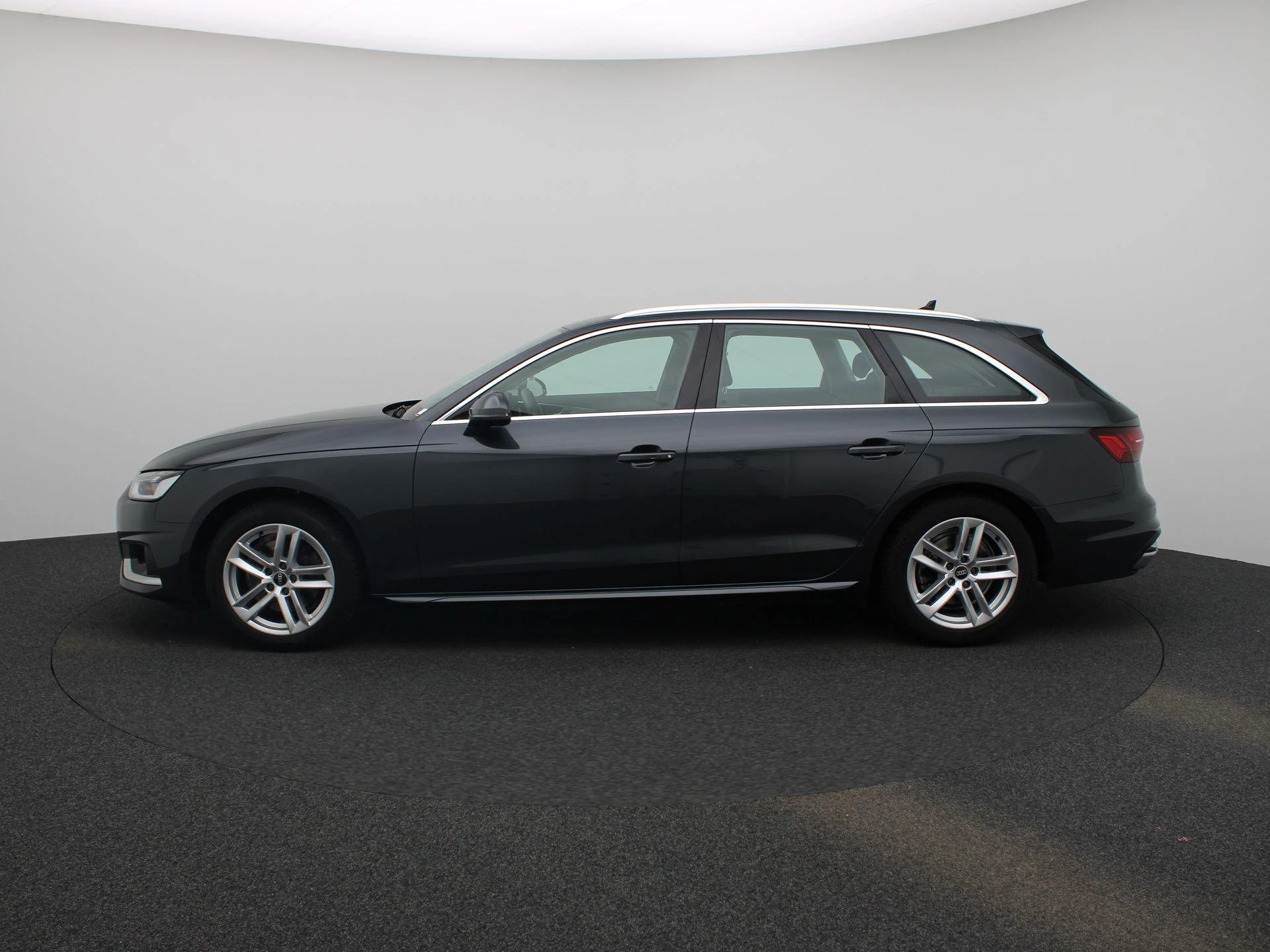 Audi-A4-image-5