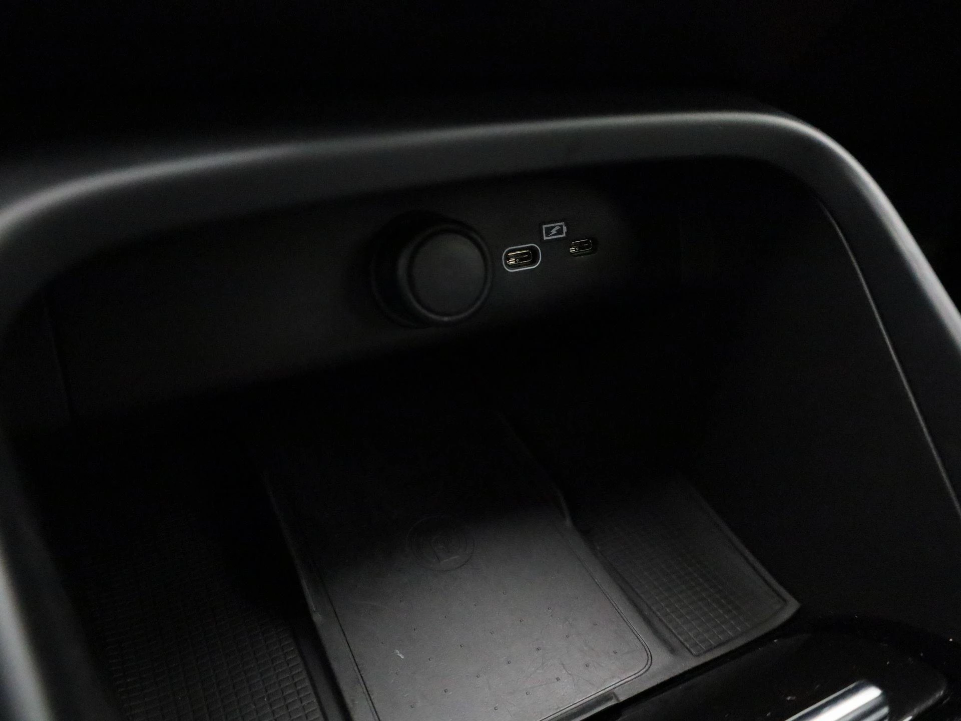 Volvo-XC40-image-25