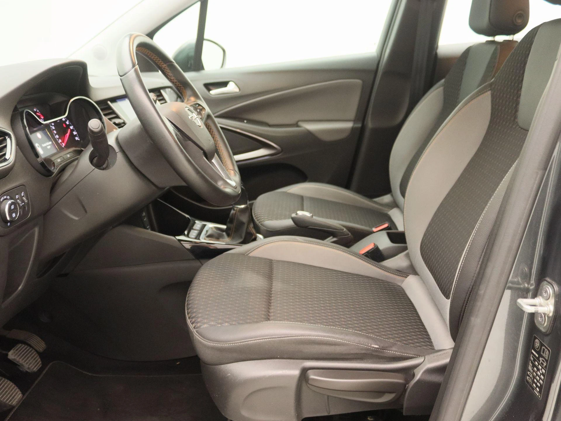 Opel-Crossland X-image-11