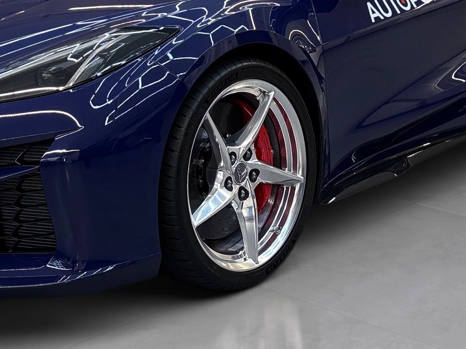 Chevrolet-Corvette-image-3