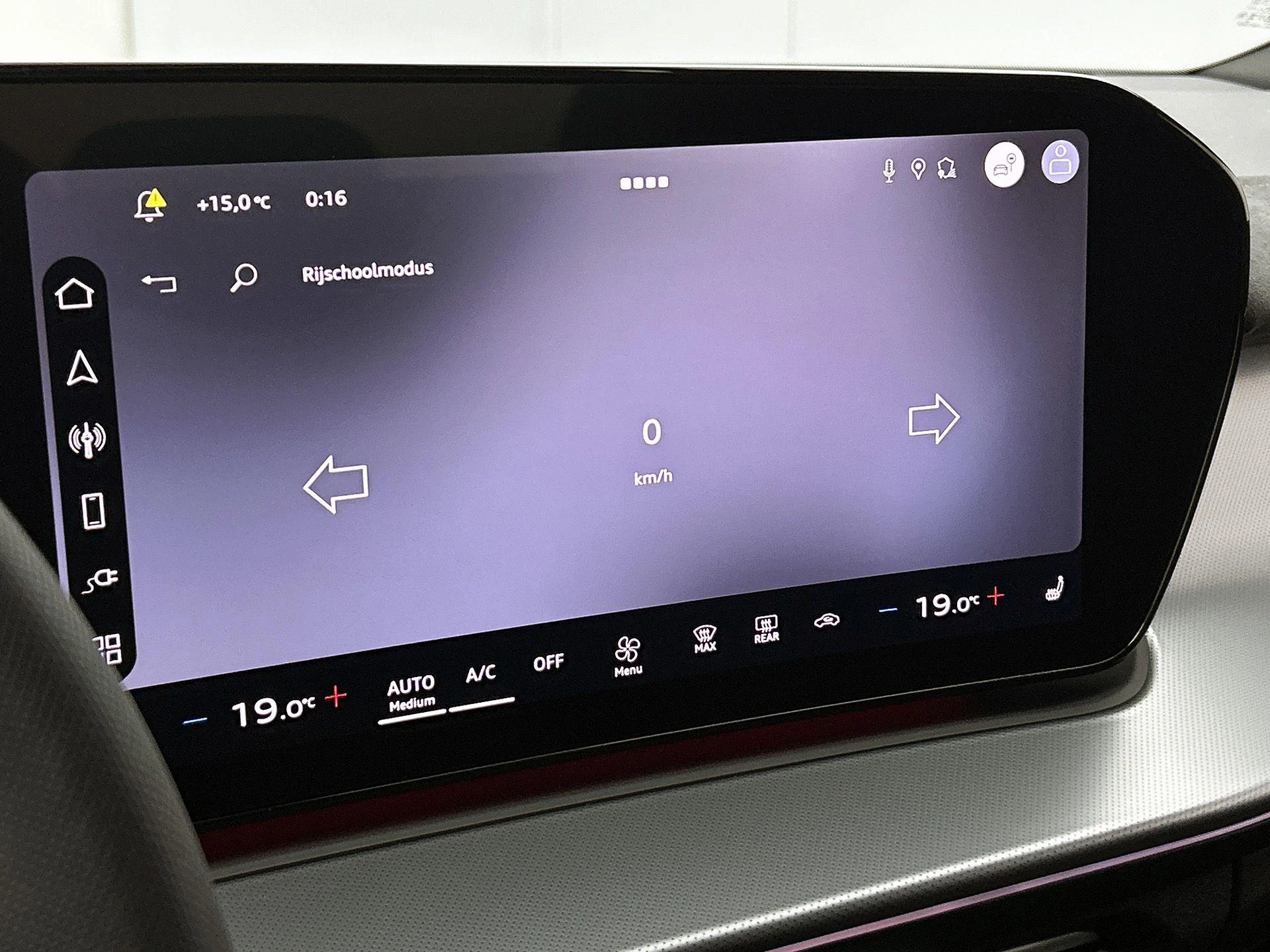 Audi-Q3-image-8