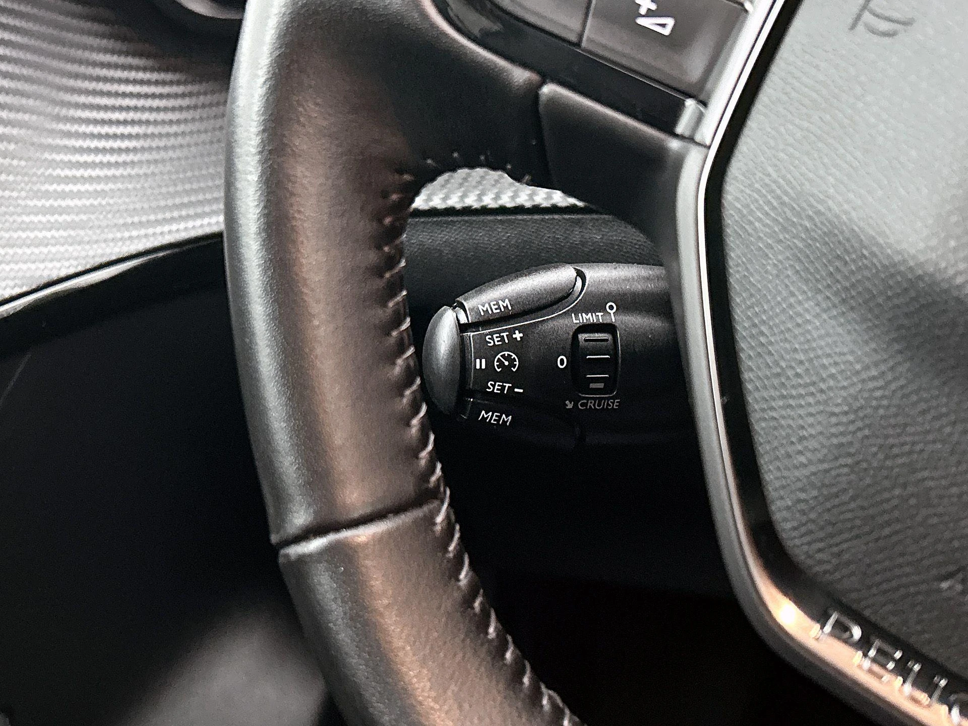 Peugeot-208-image-5