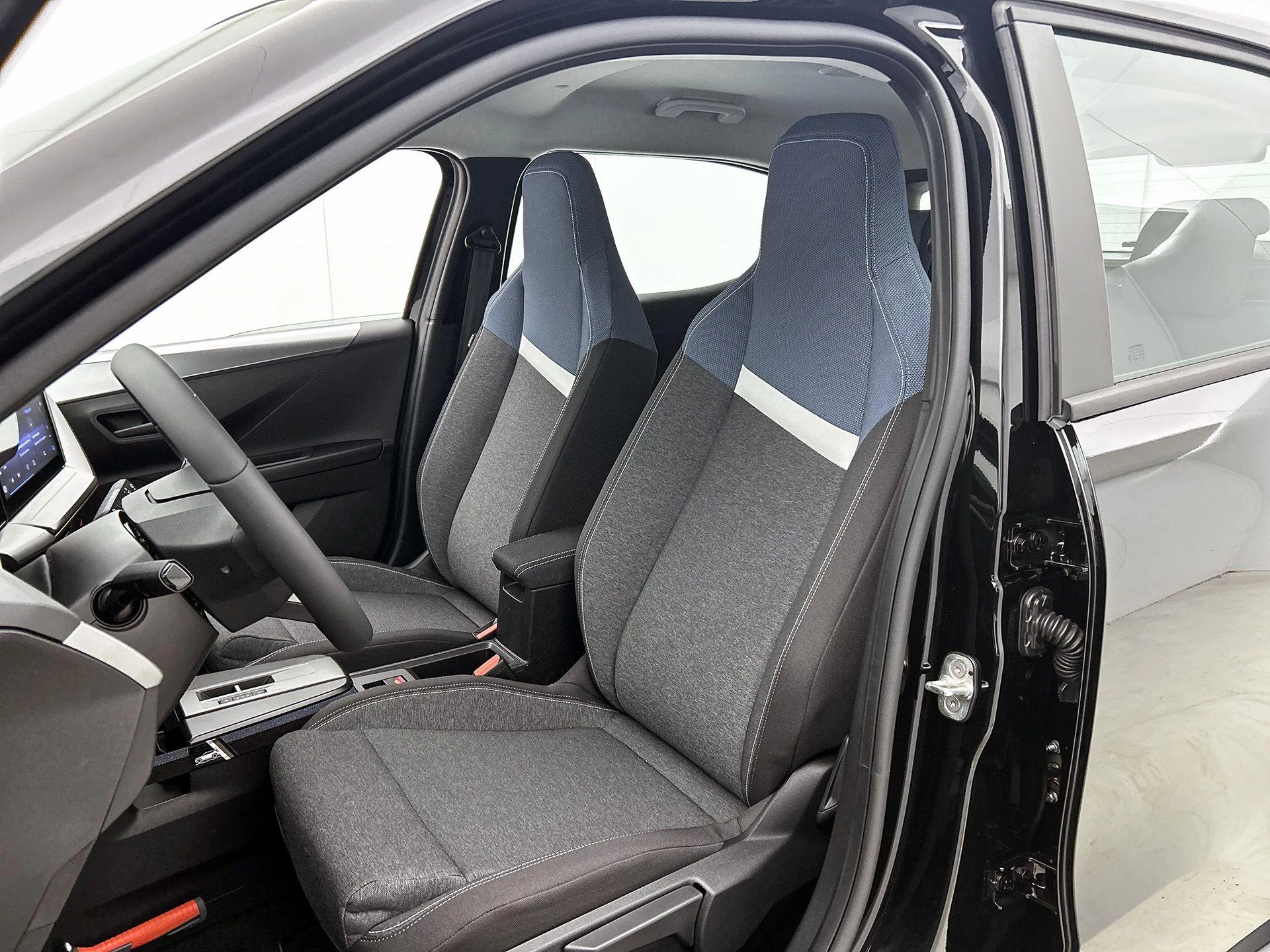 Opel Frontera 1.2 Turbo Hybrid Edition